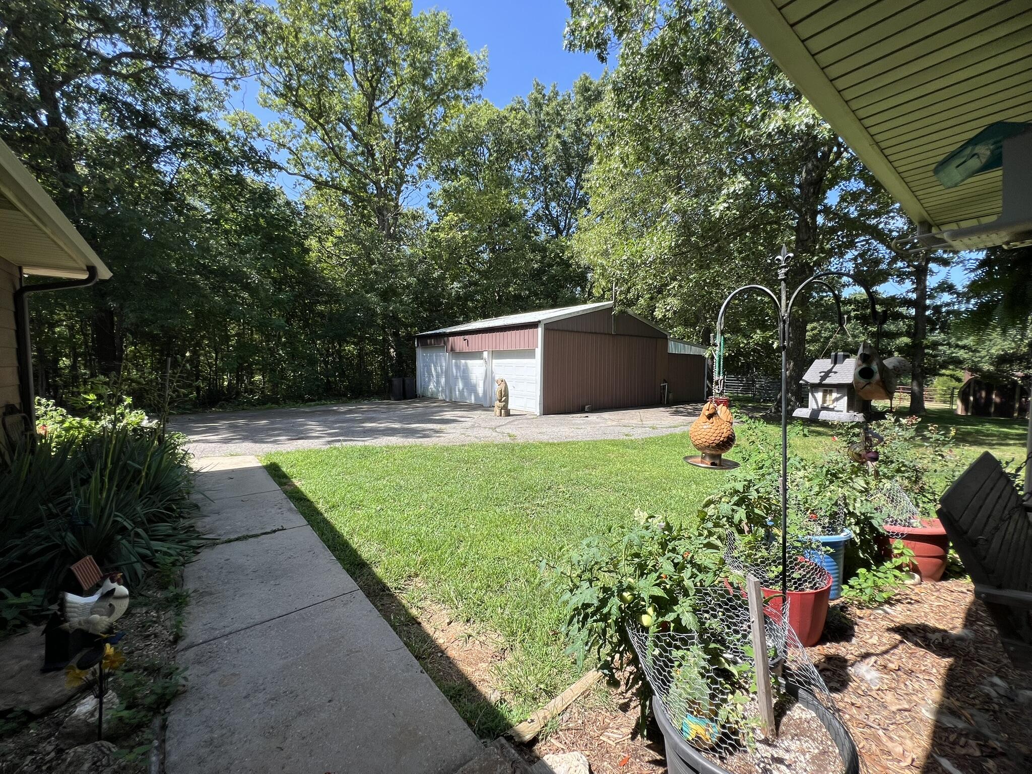 main property photo 44