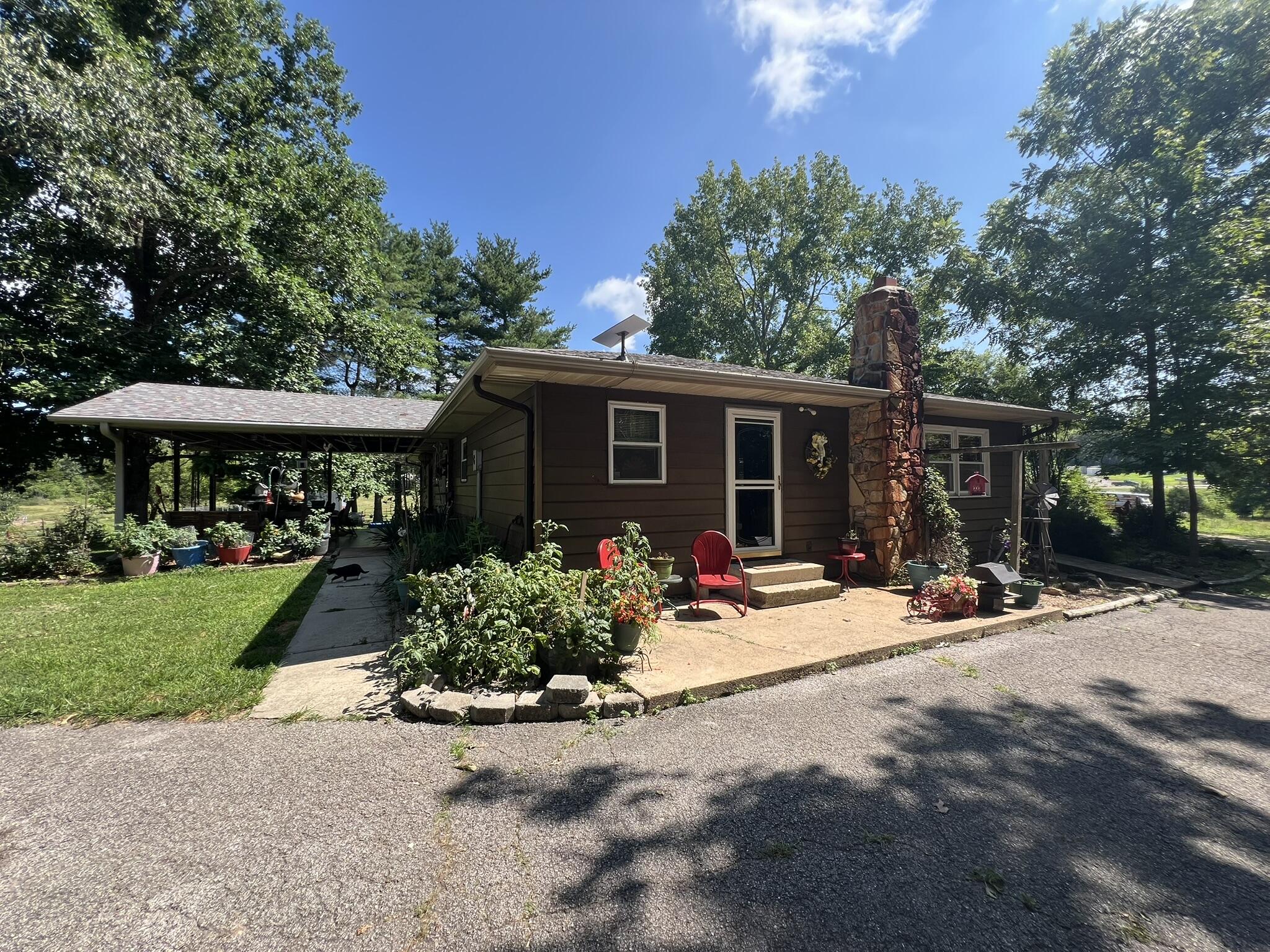 main property photo 49