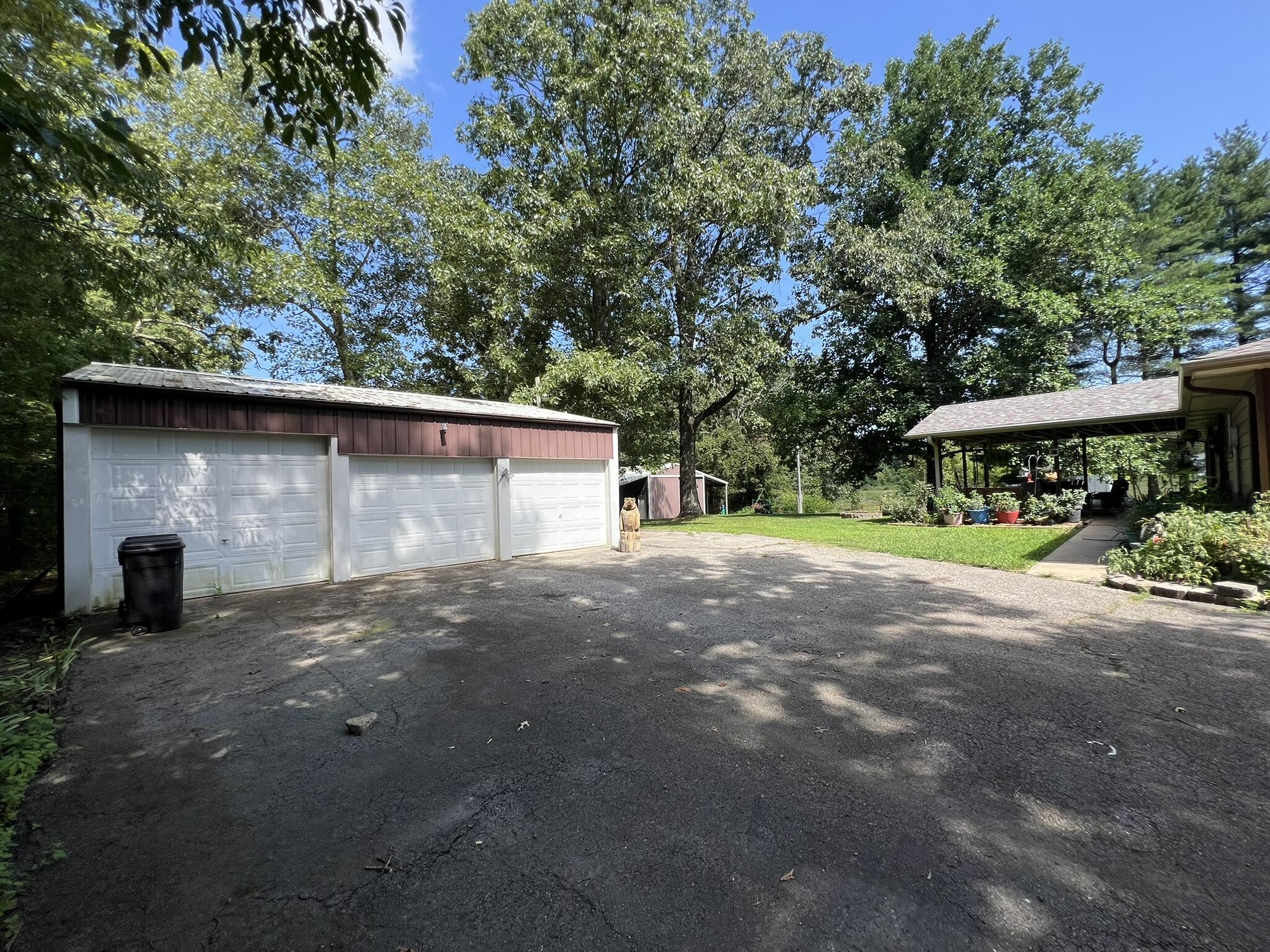 main property photo 51