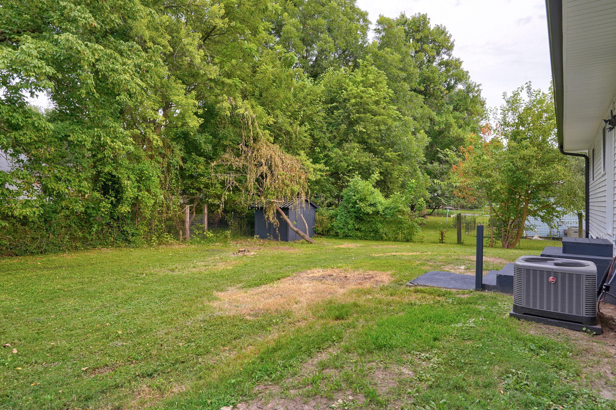 main property photo 25
