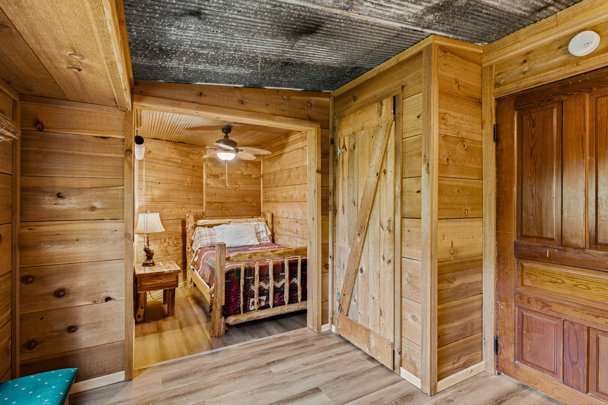 main property photo 17