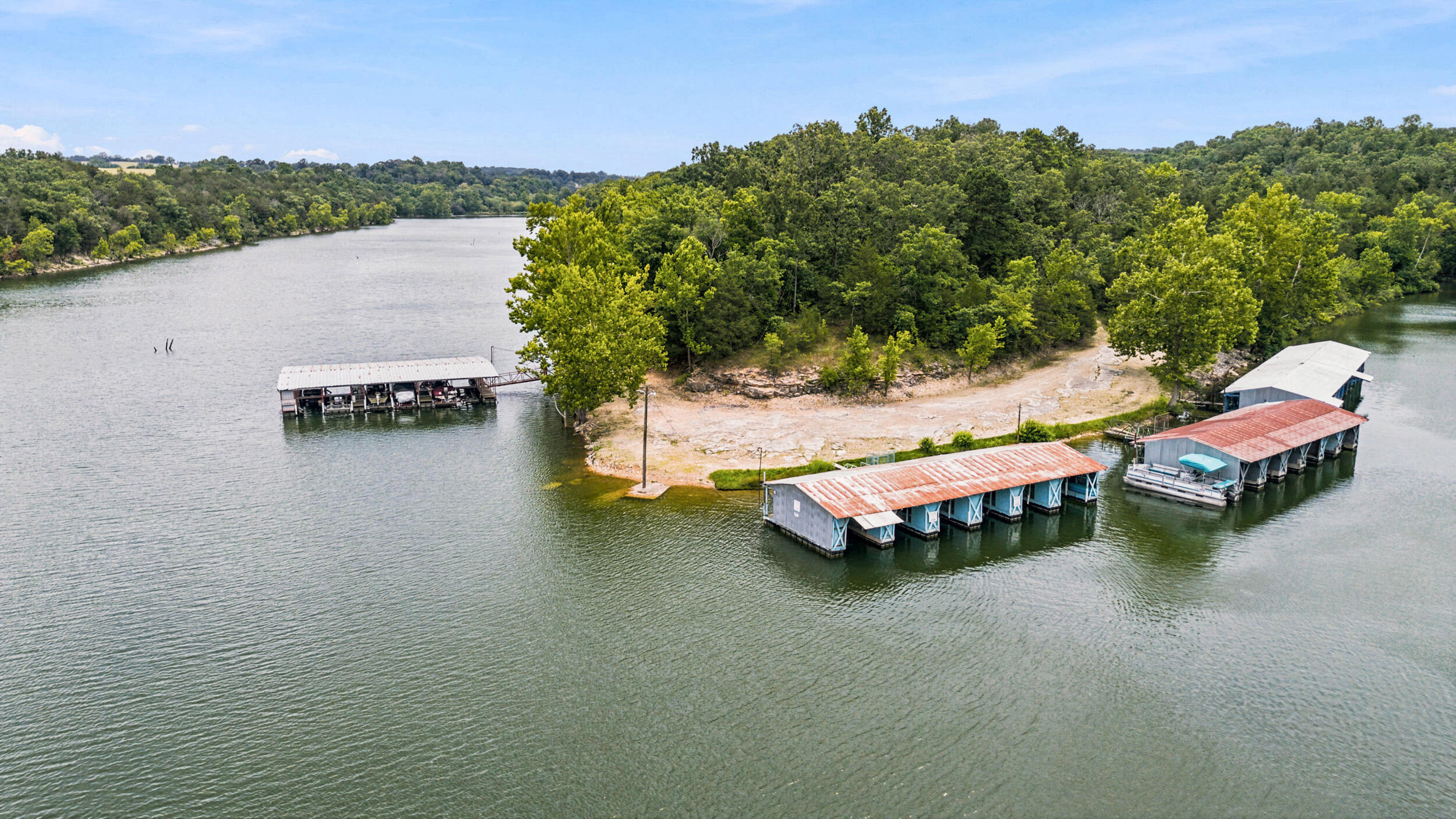 main property photo 36