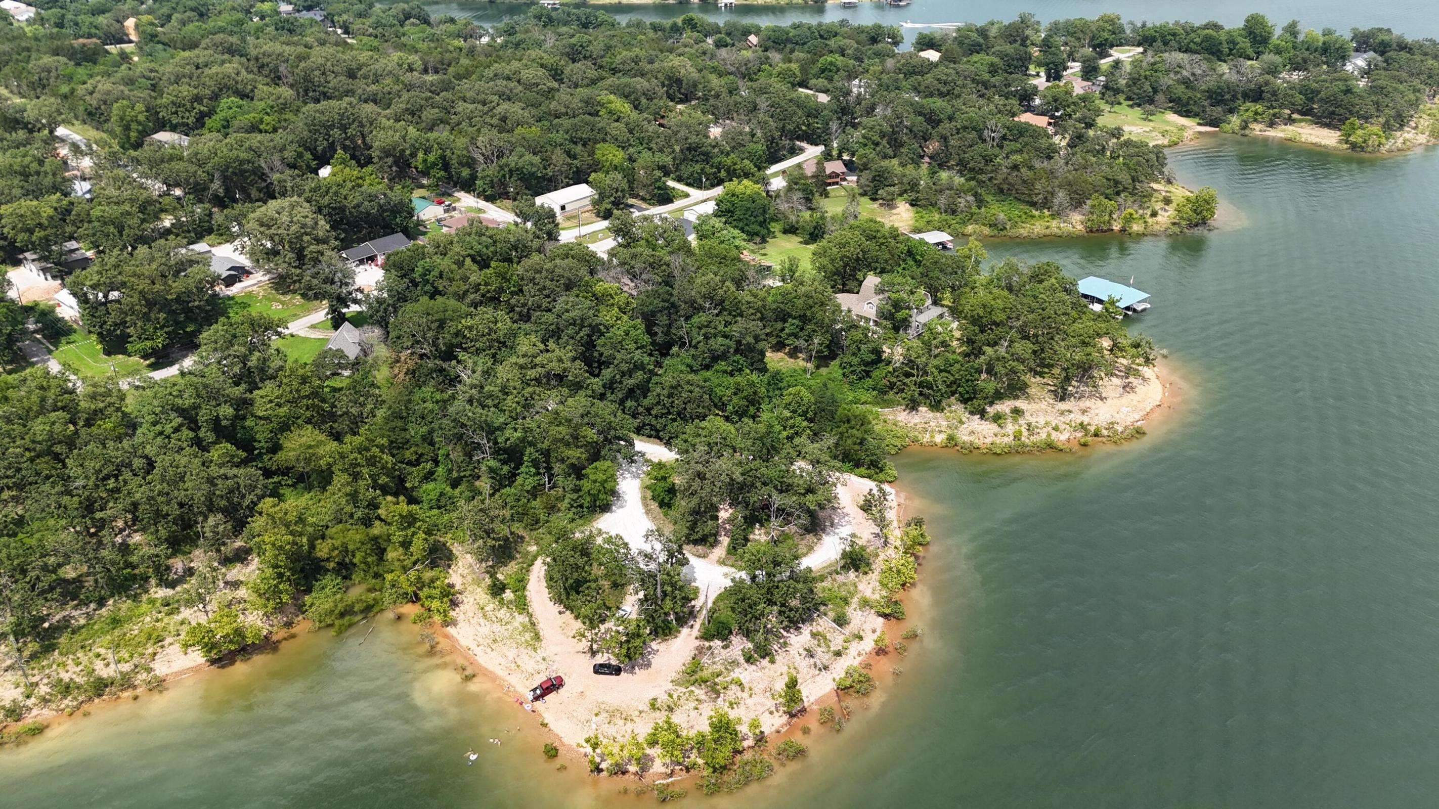 main property photo 13