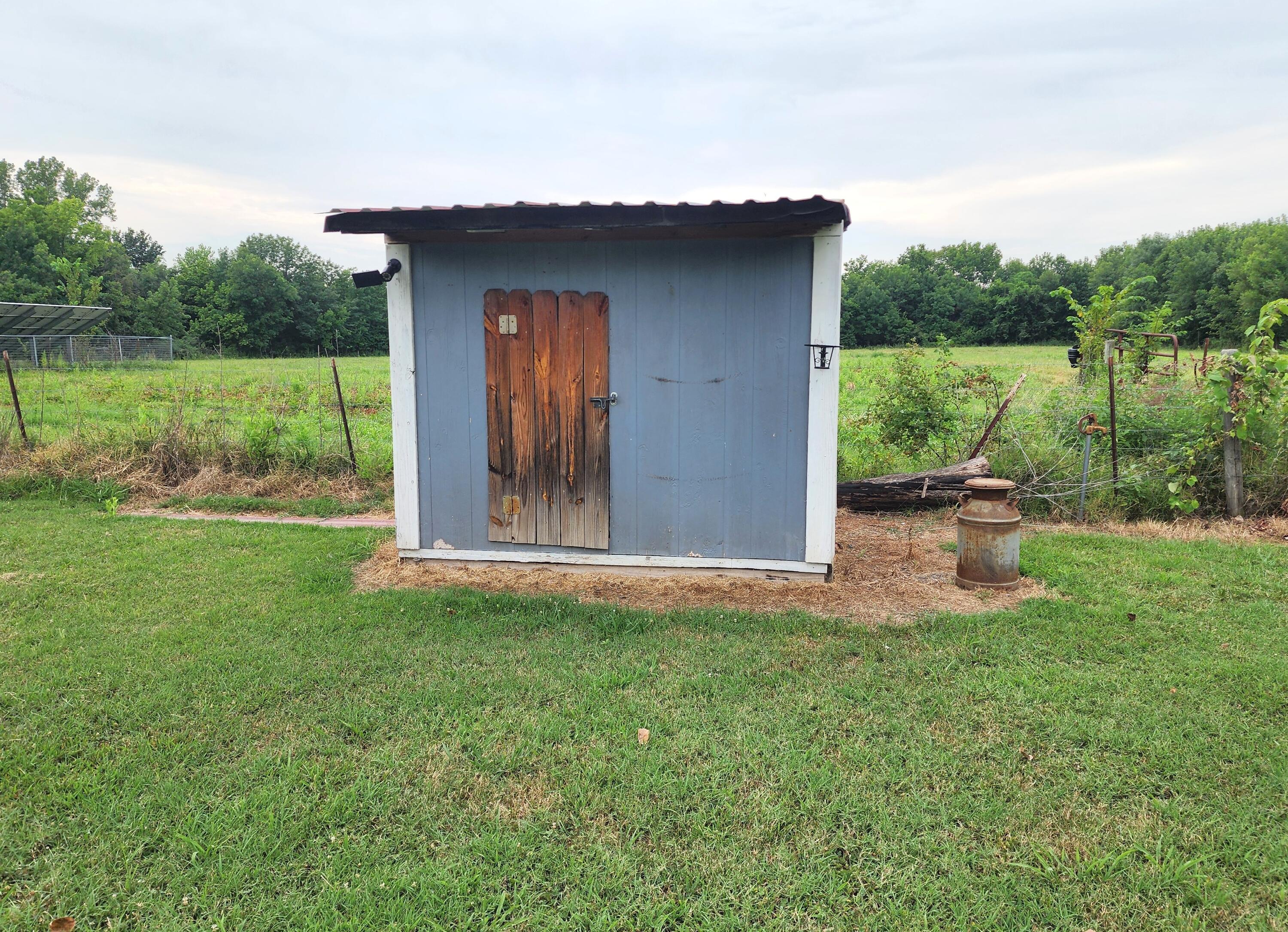 main property photo 12