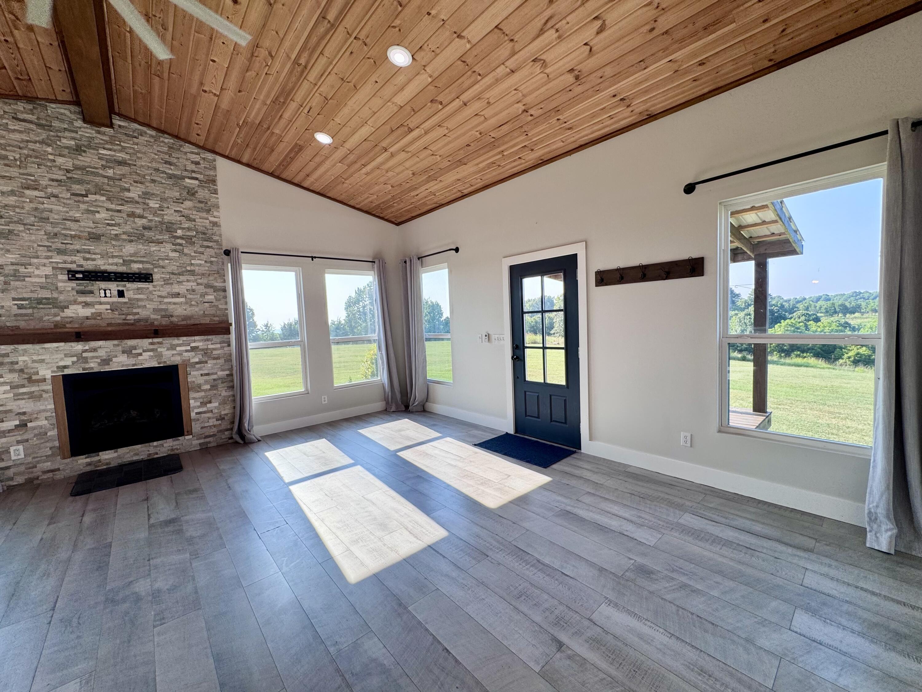 main property photo 71