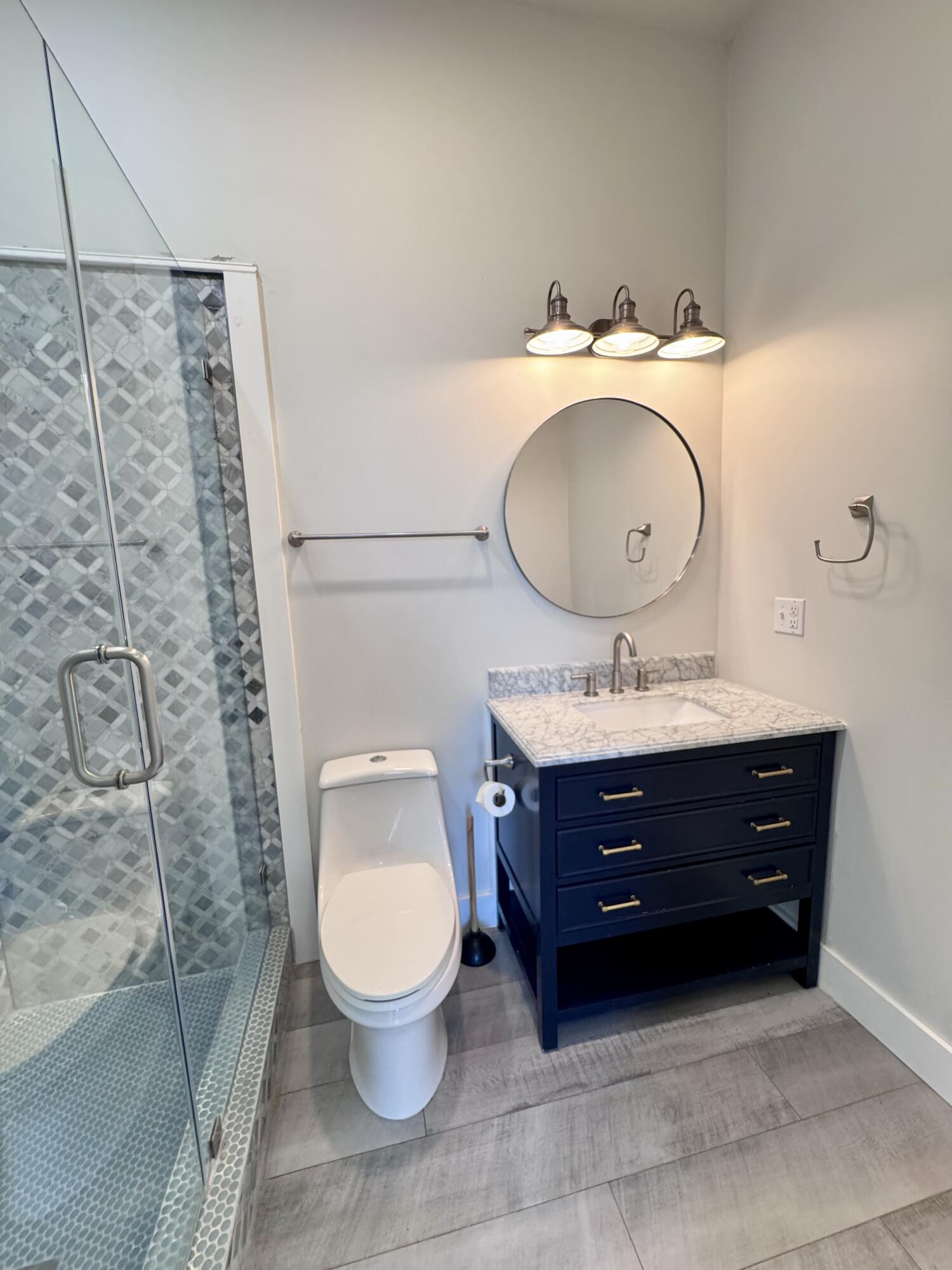 main property photo 78