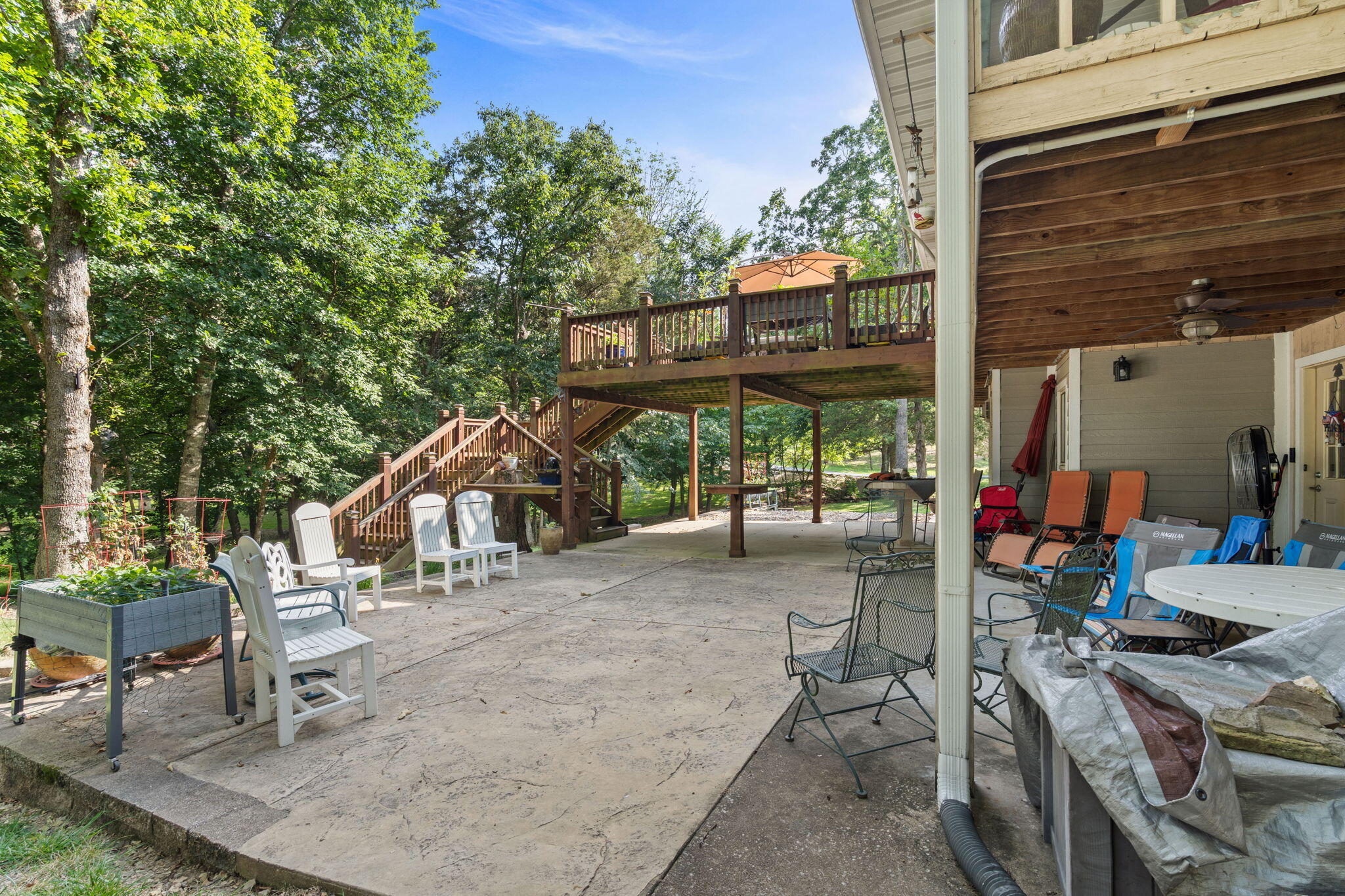 main property photo 90