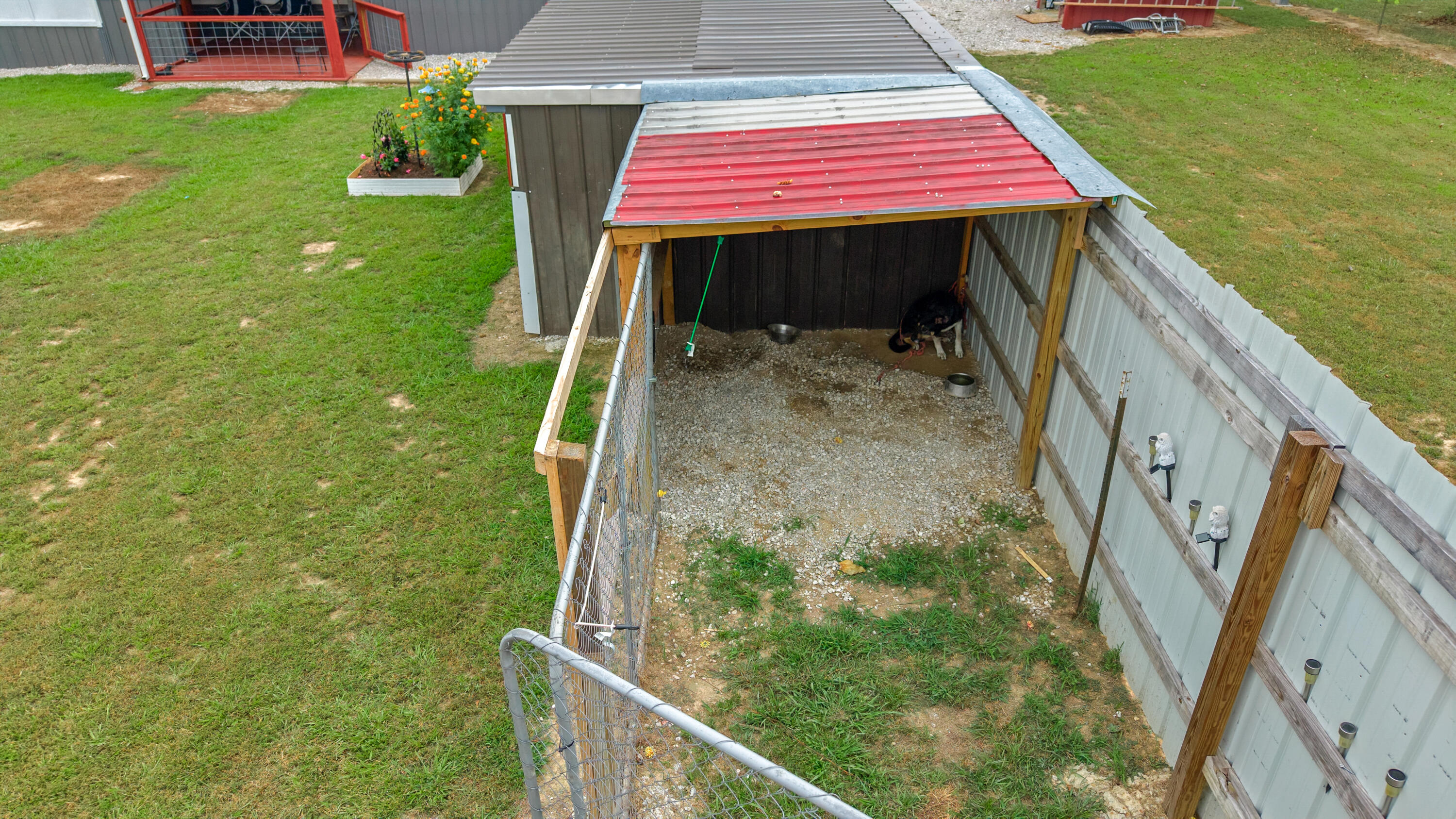 main property photo 20