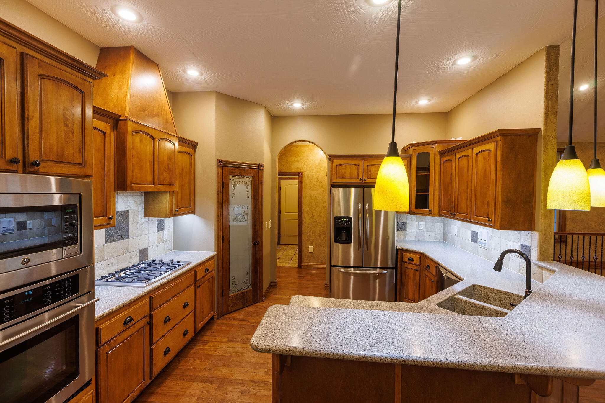 main property photo 9