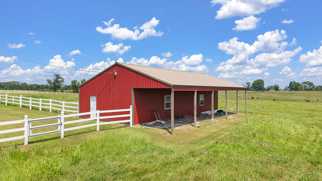main property photo 26