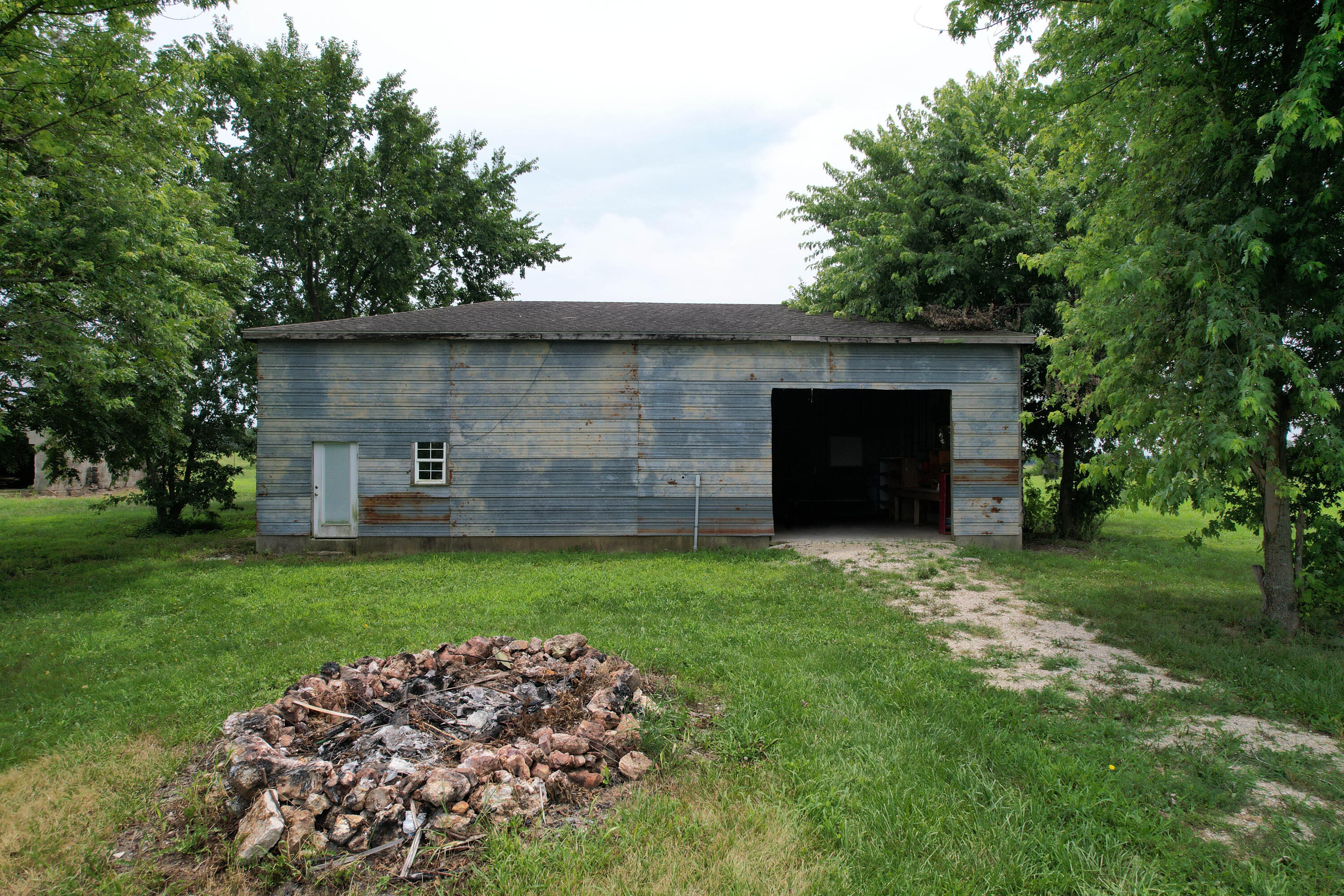 main property photo 29