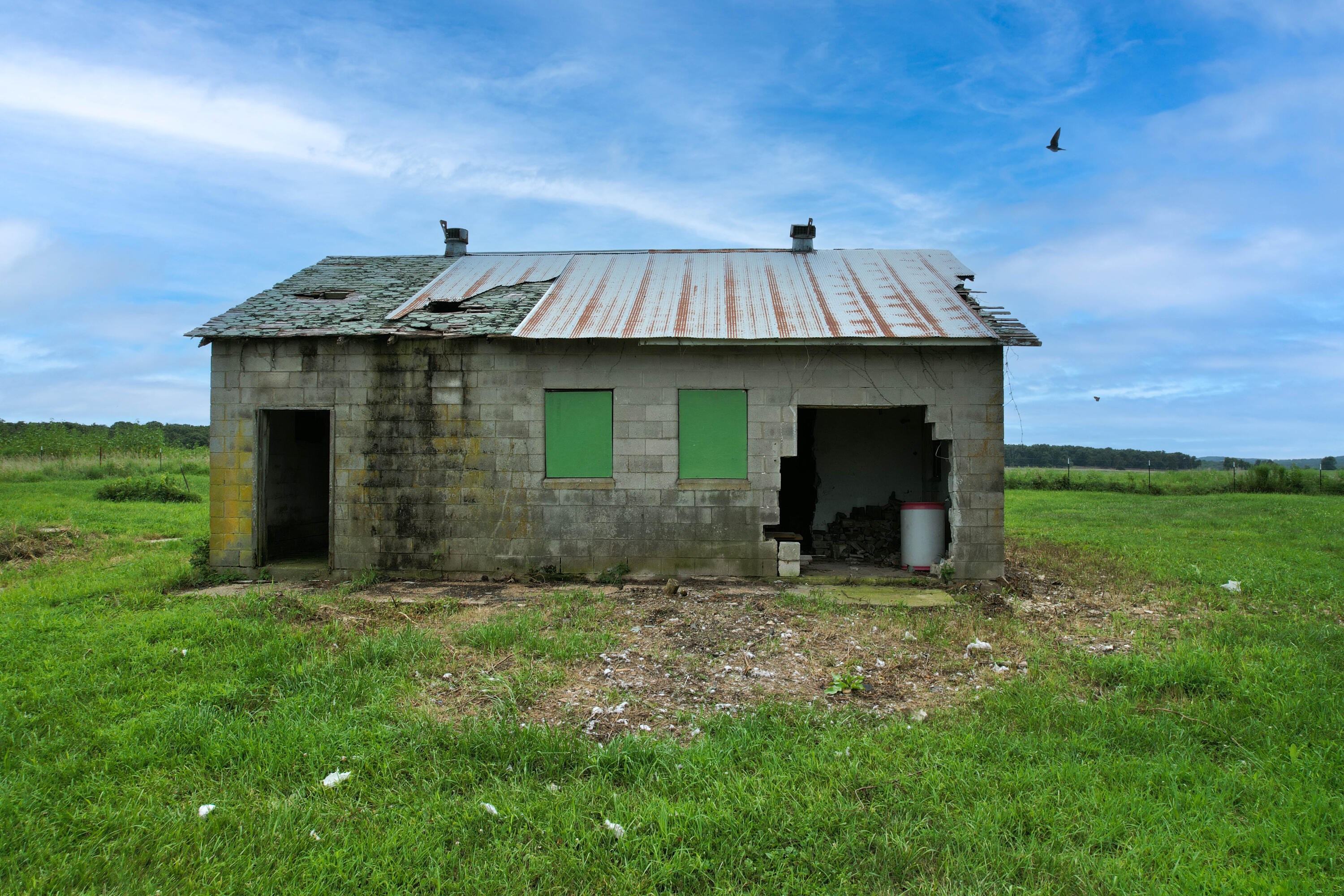 main property photo 35