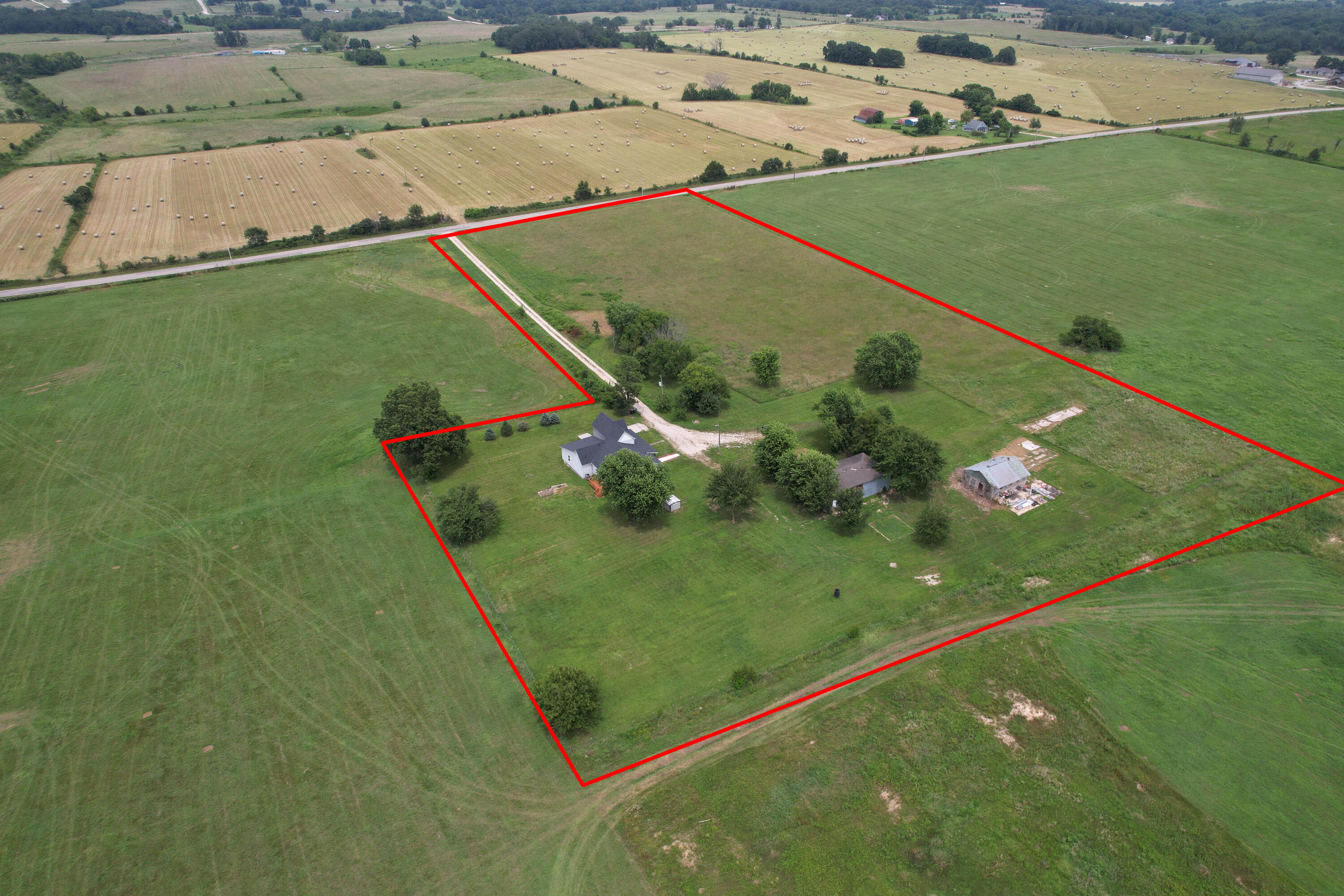 main property photo 38