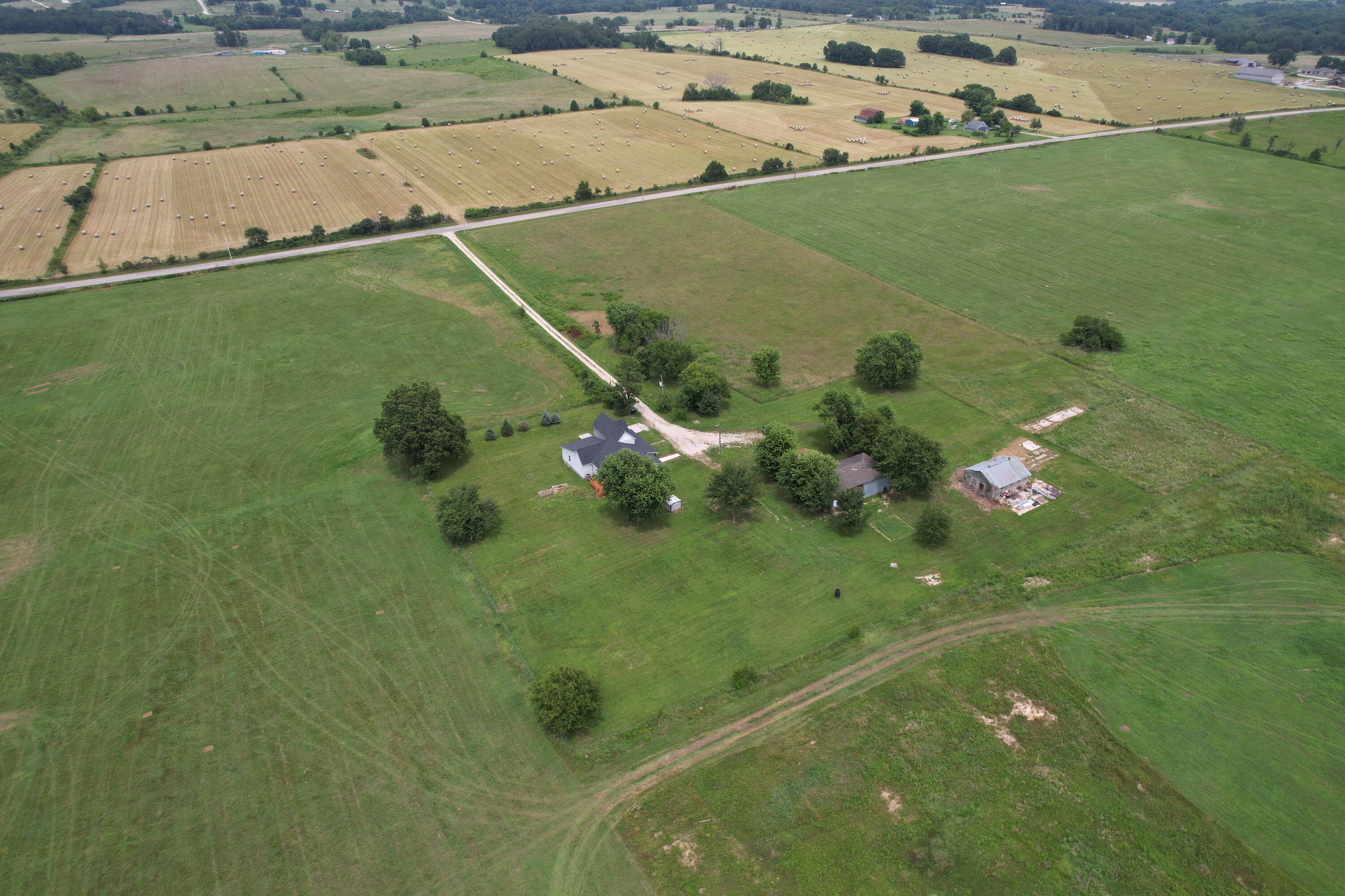 main property photo 42