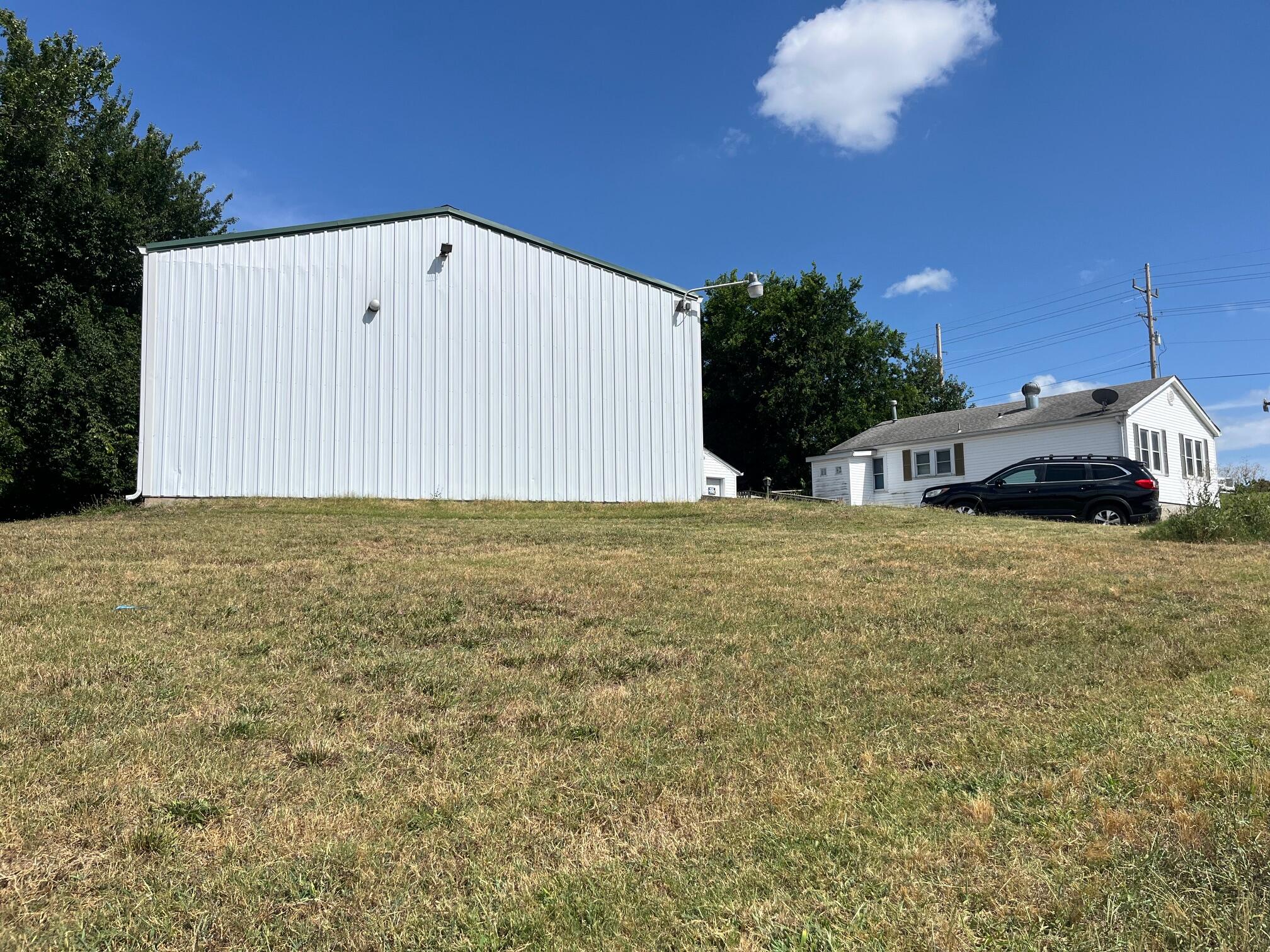 main property photo 39