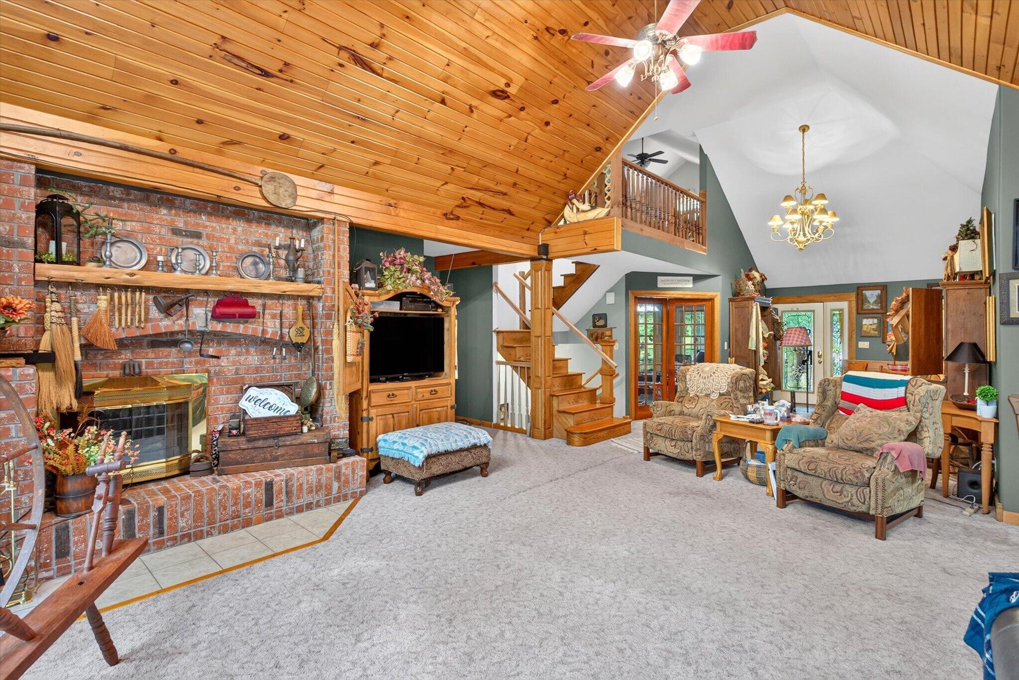 main property photo 10