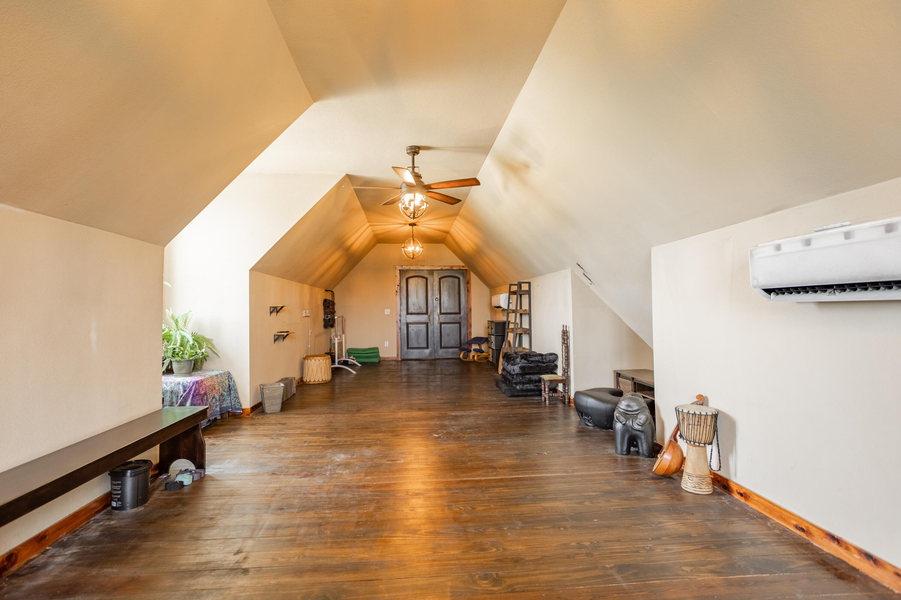 main property photo 89