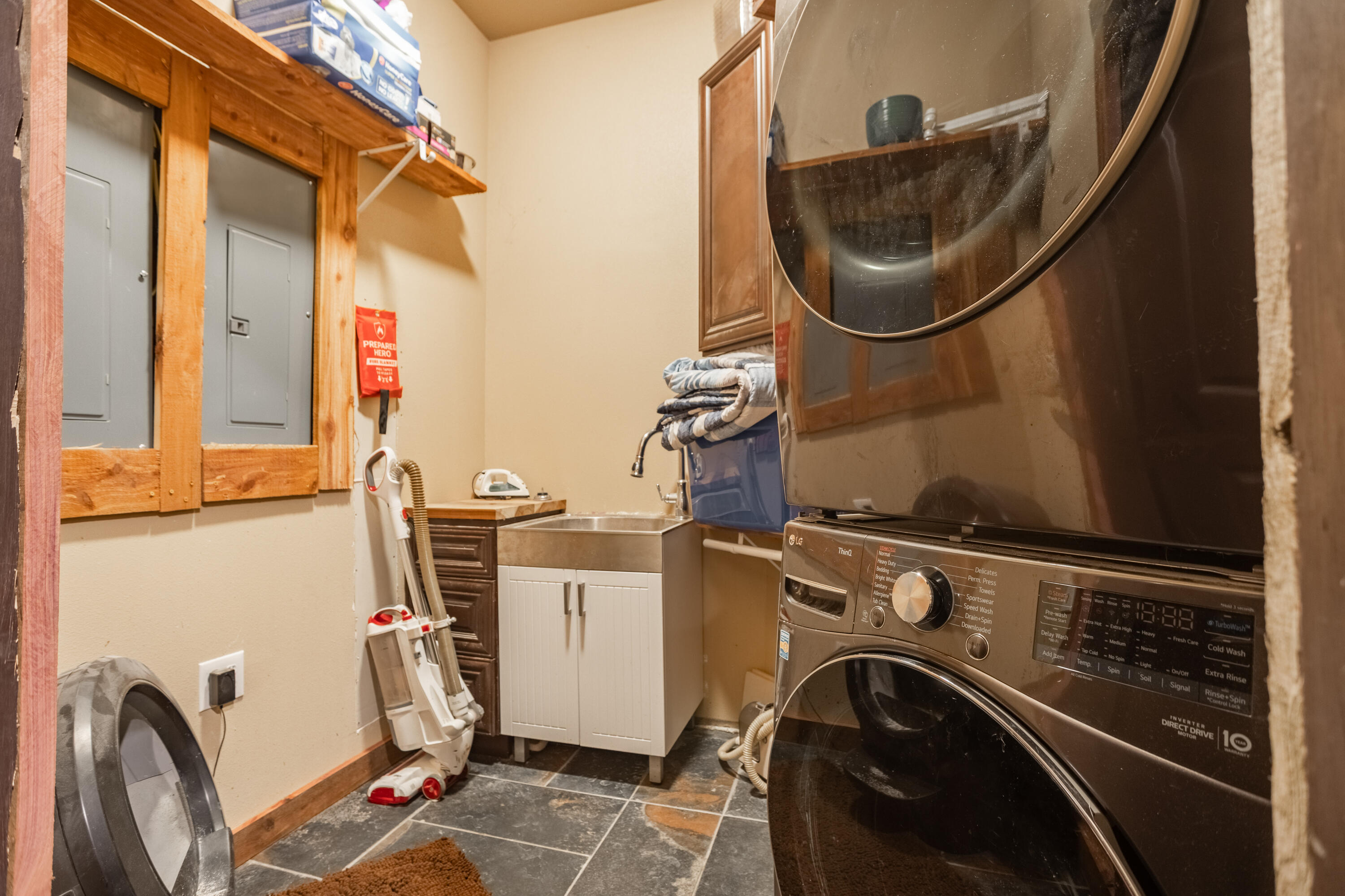 main property photo 95