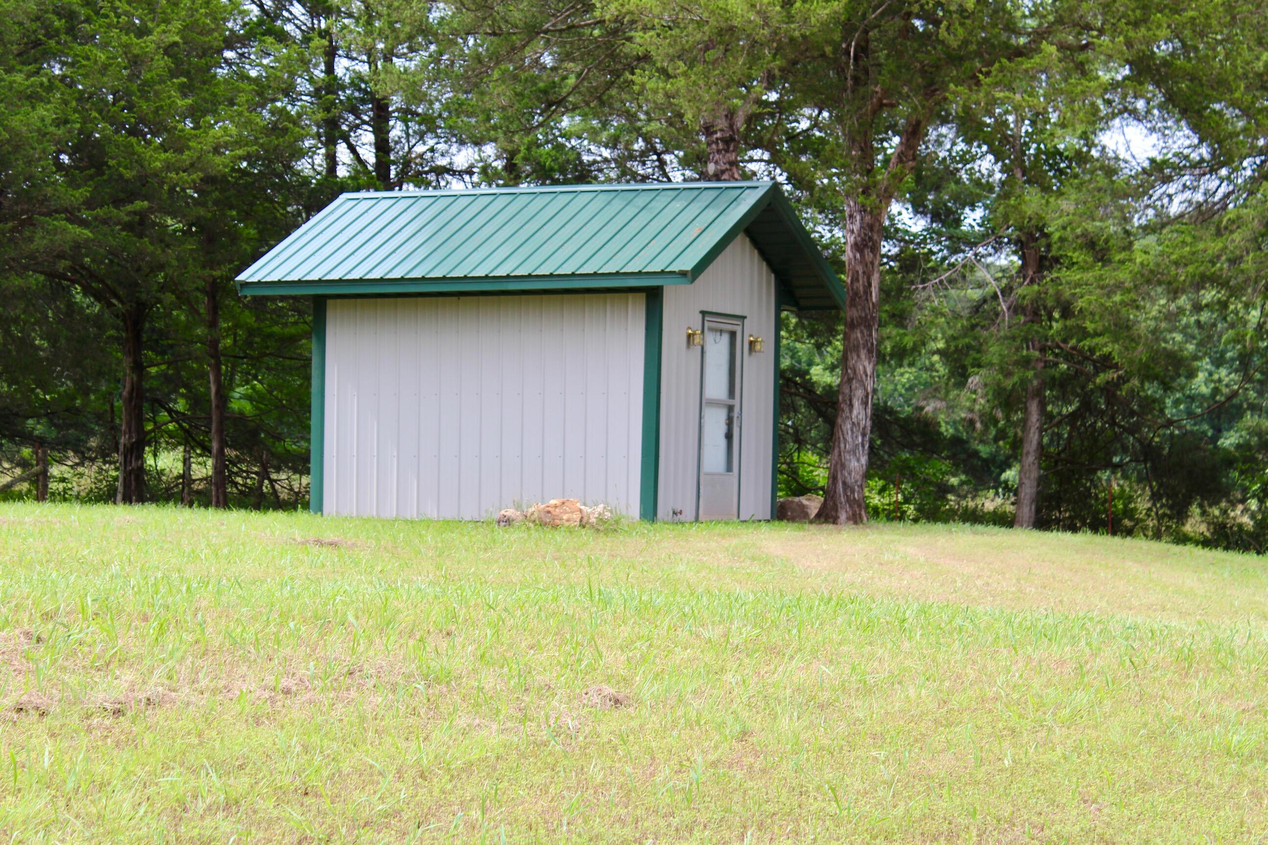 main property photo 22