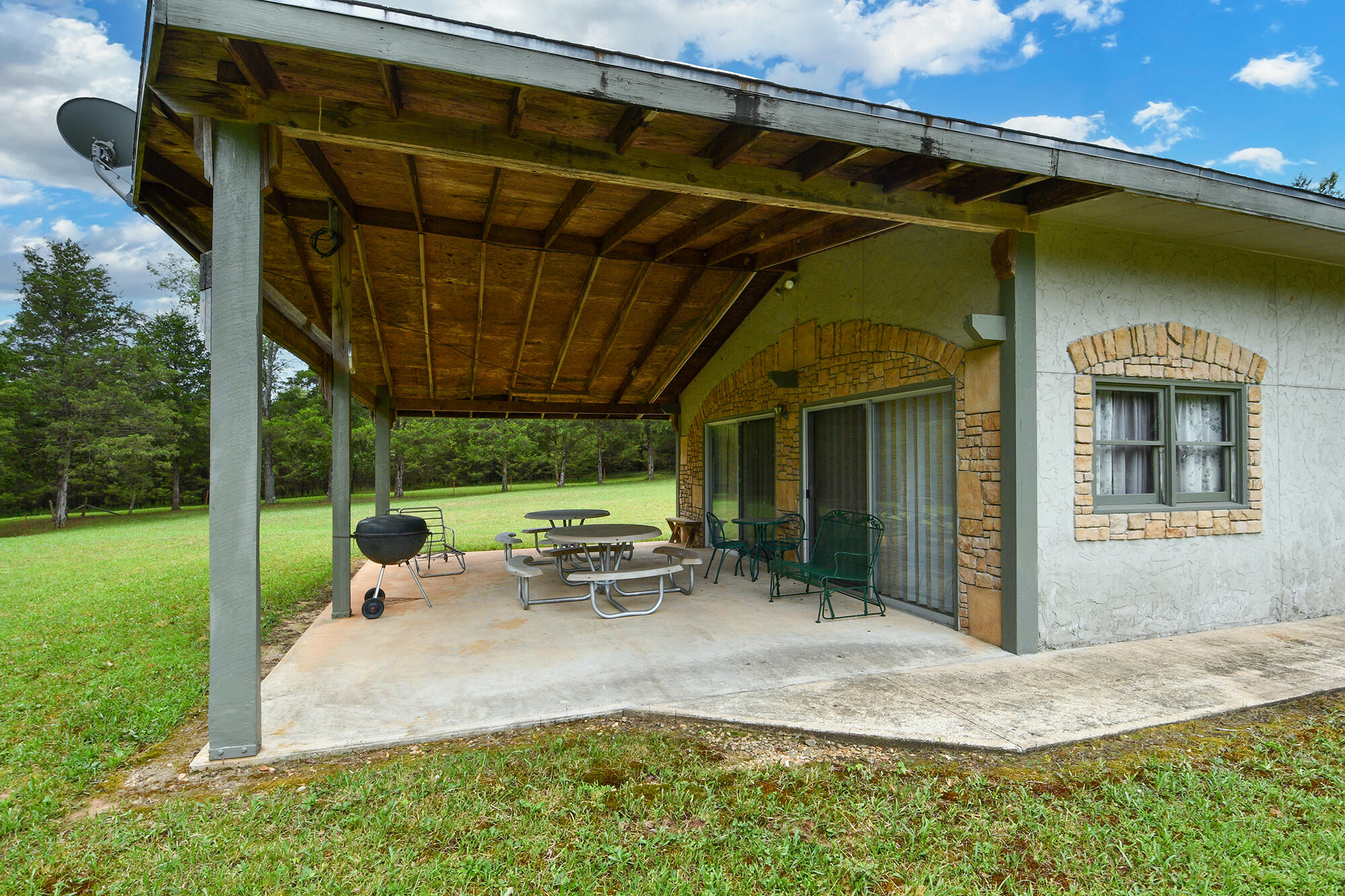 main property photo 7