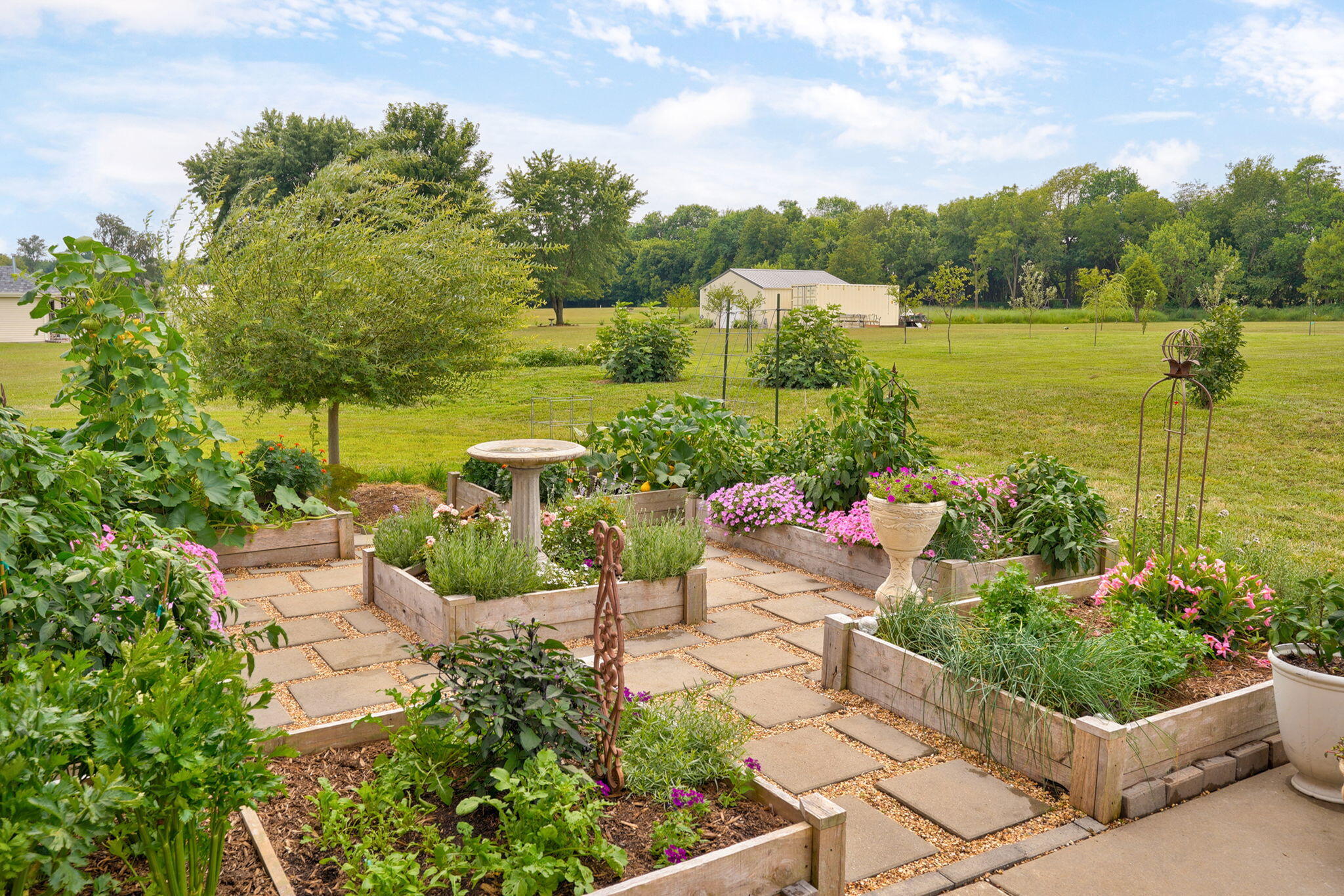 main property photo 48