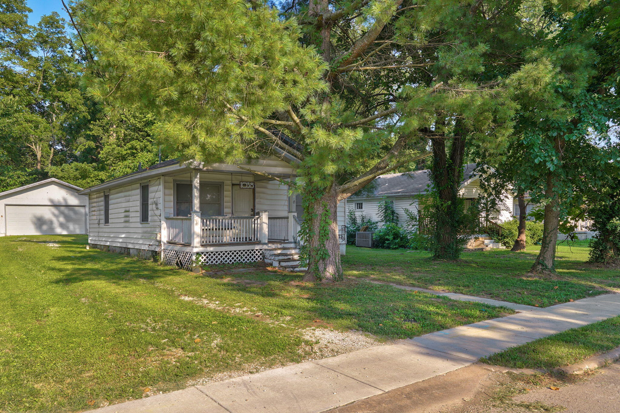 main property photo 1