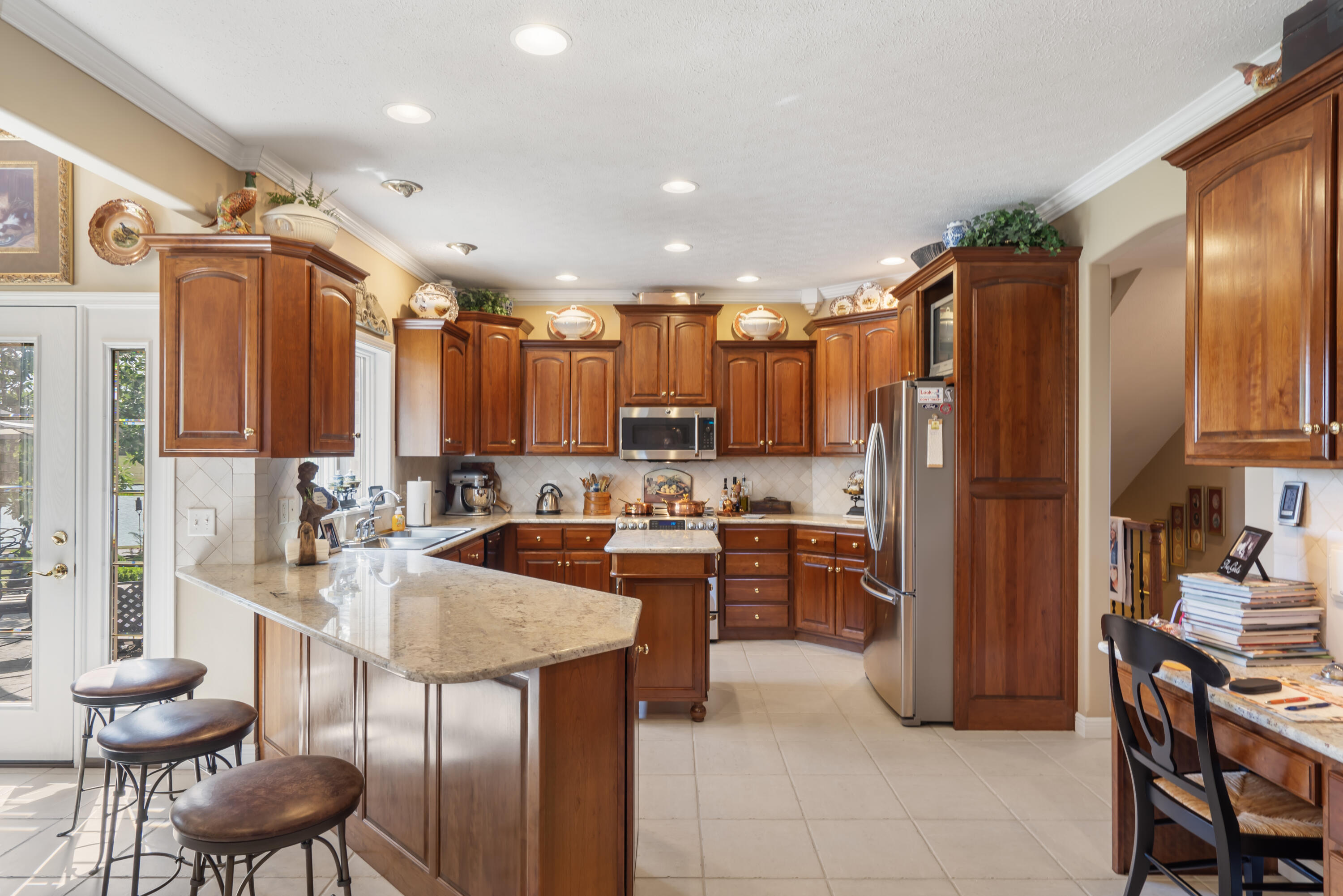 main property photo 19
