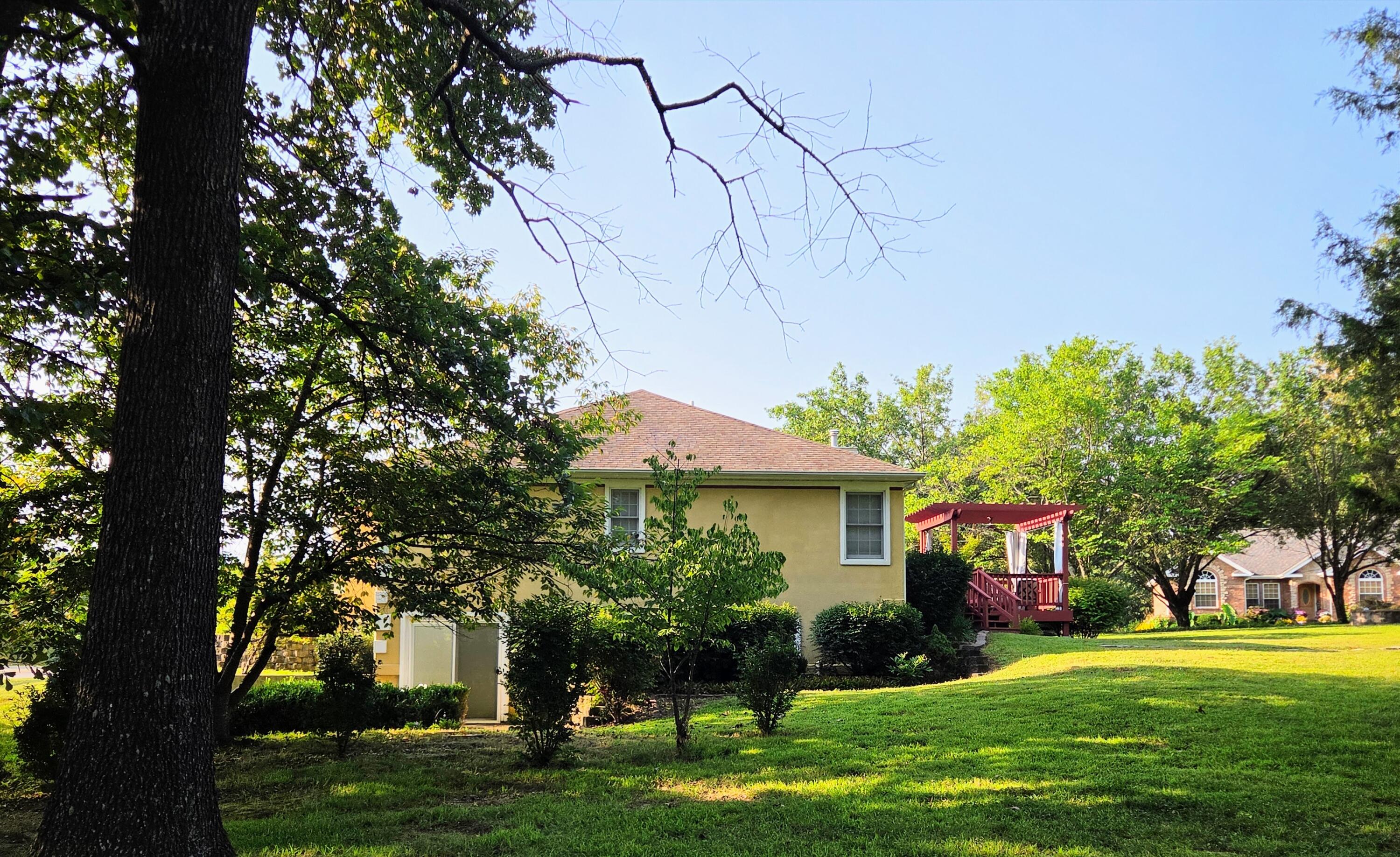 main property photo 23
