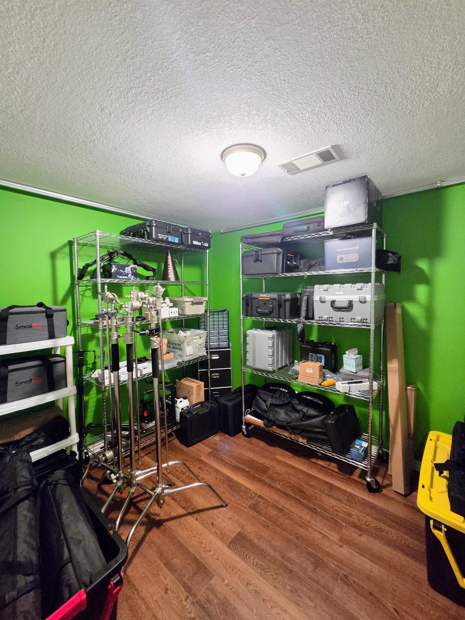 main property photo 74