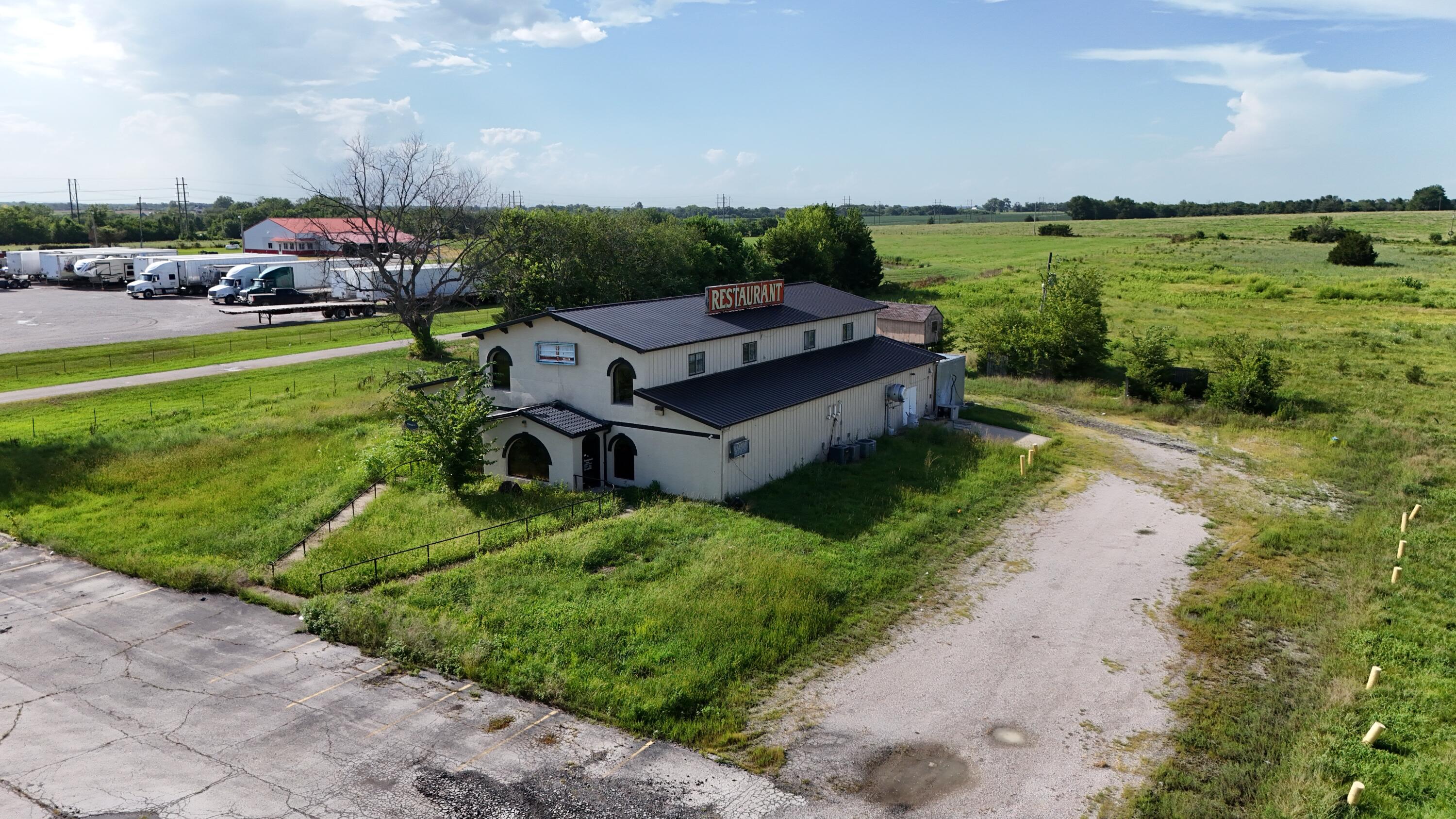 main property photo 5
