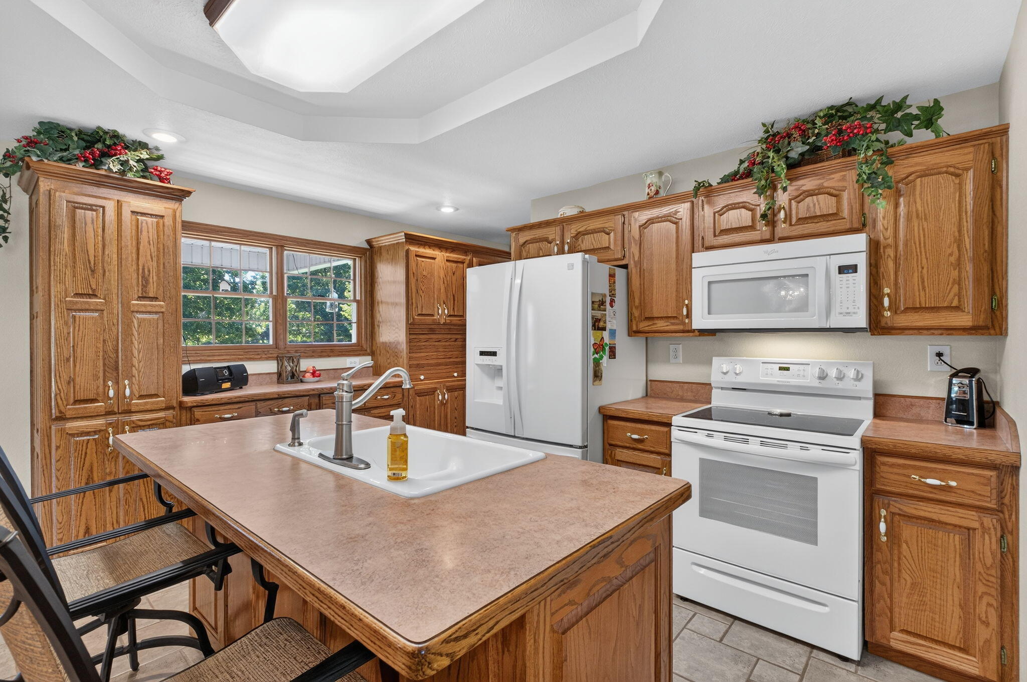 main property photo 14