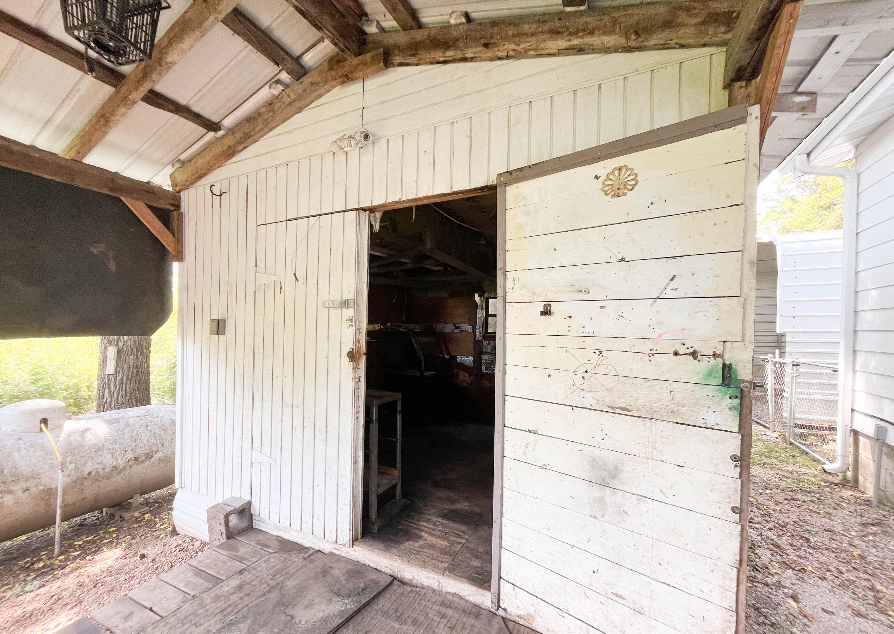 main property photo 42
