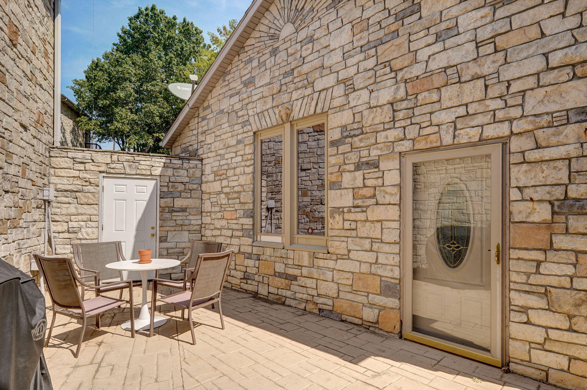 main property photo 76