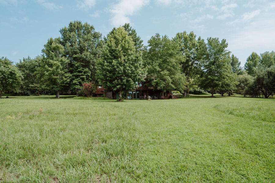 main property photo 45