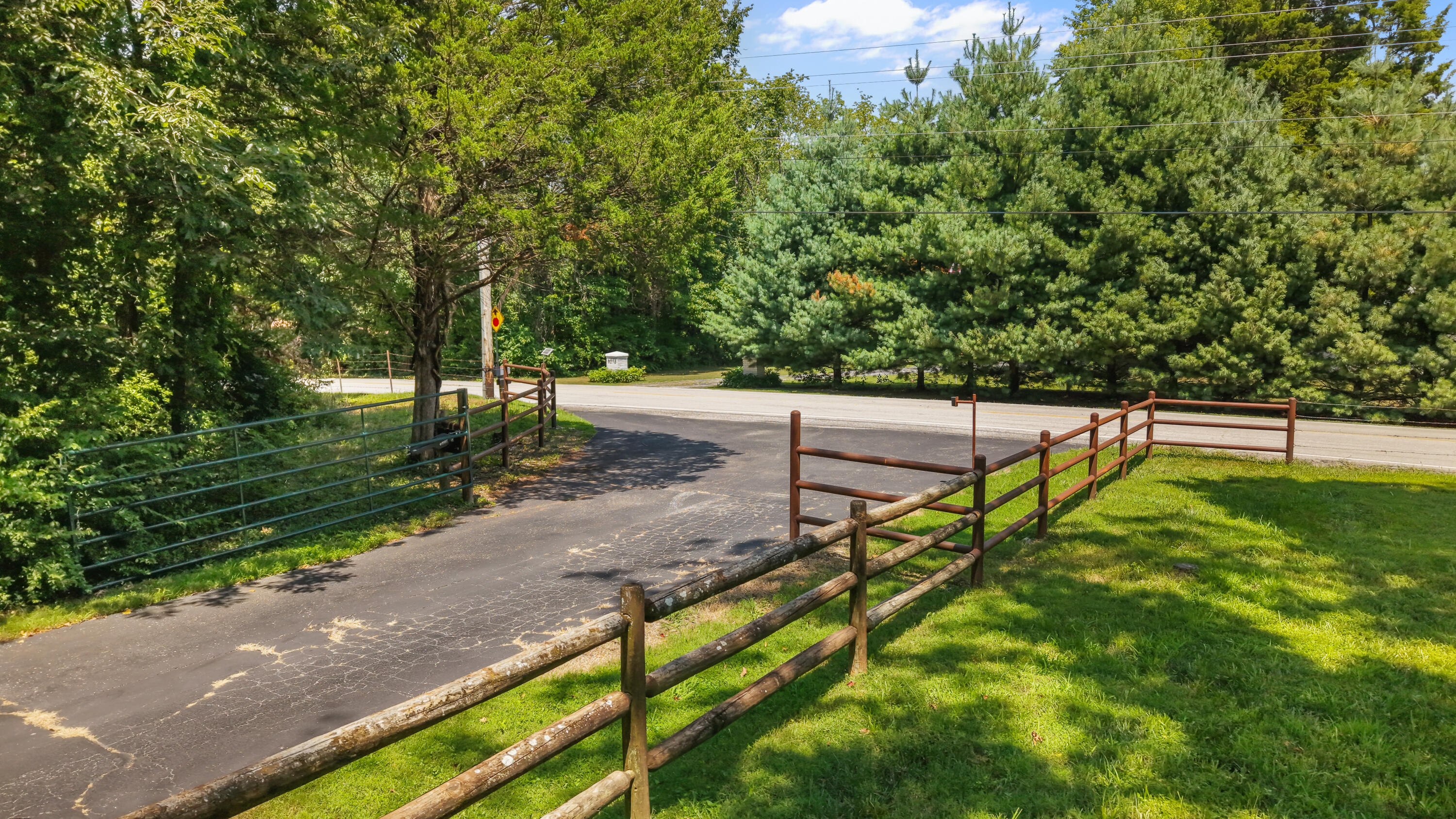 main property photo 14