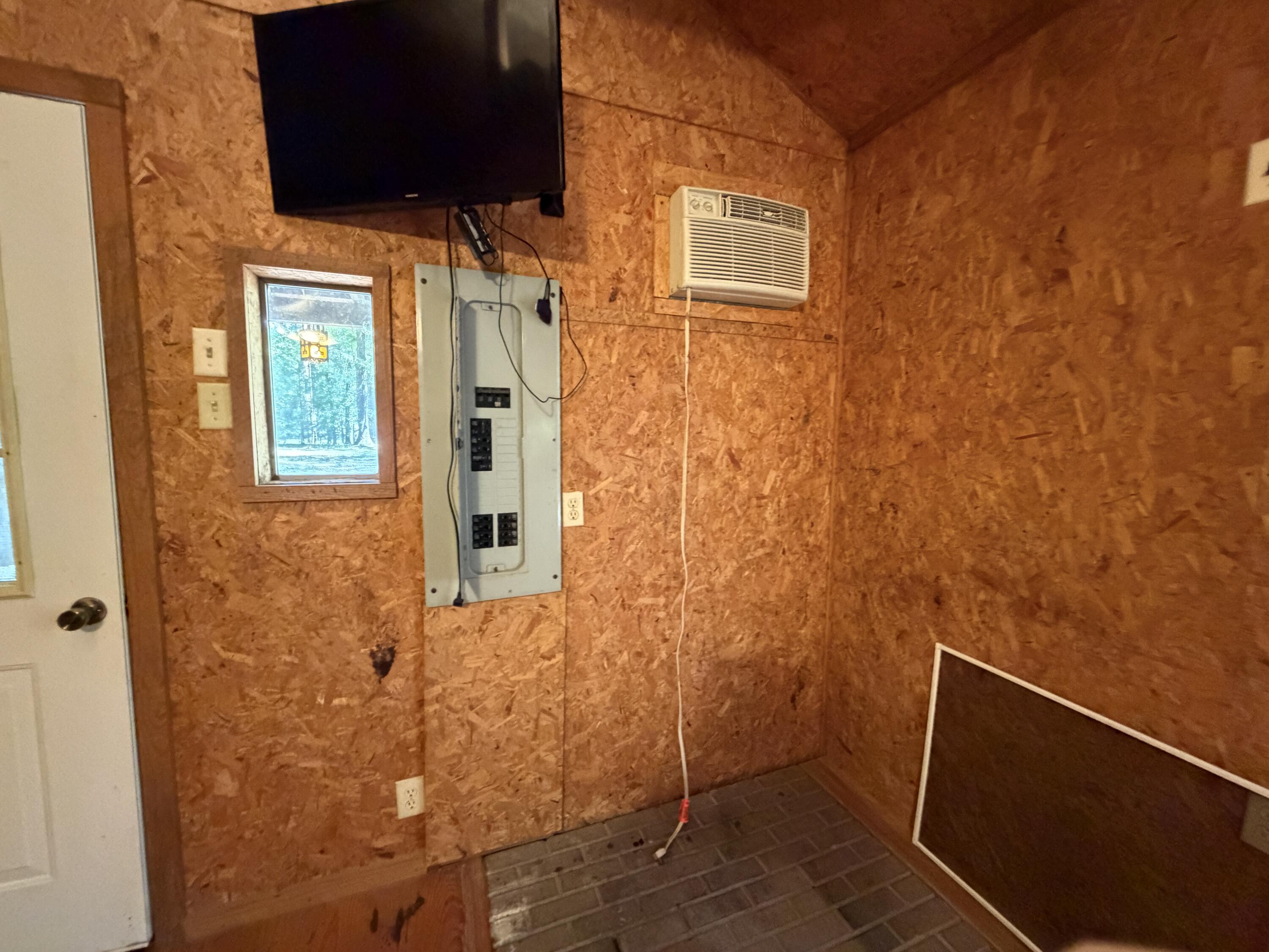 main property photo 112