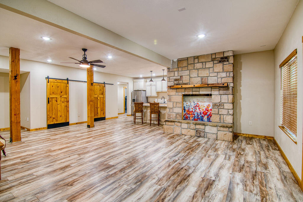 main property photo 67