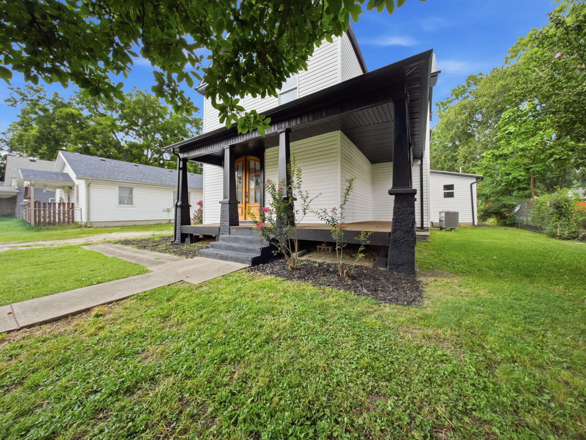 main property photo 8