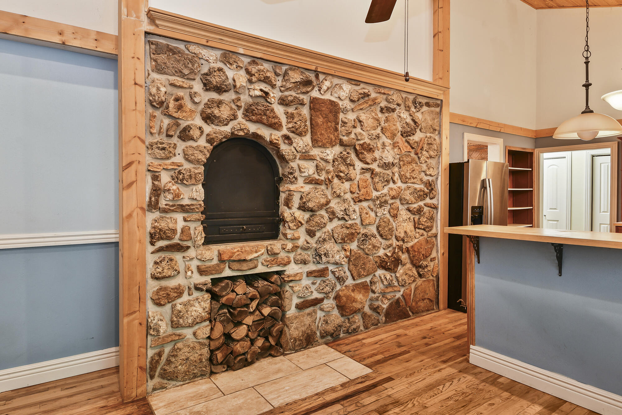 main property photo 20