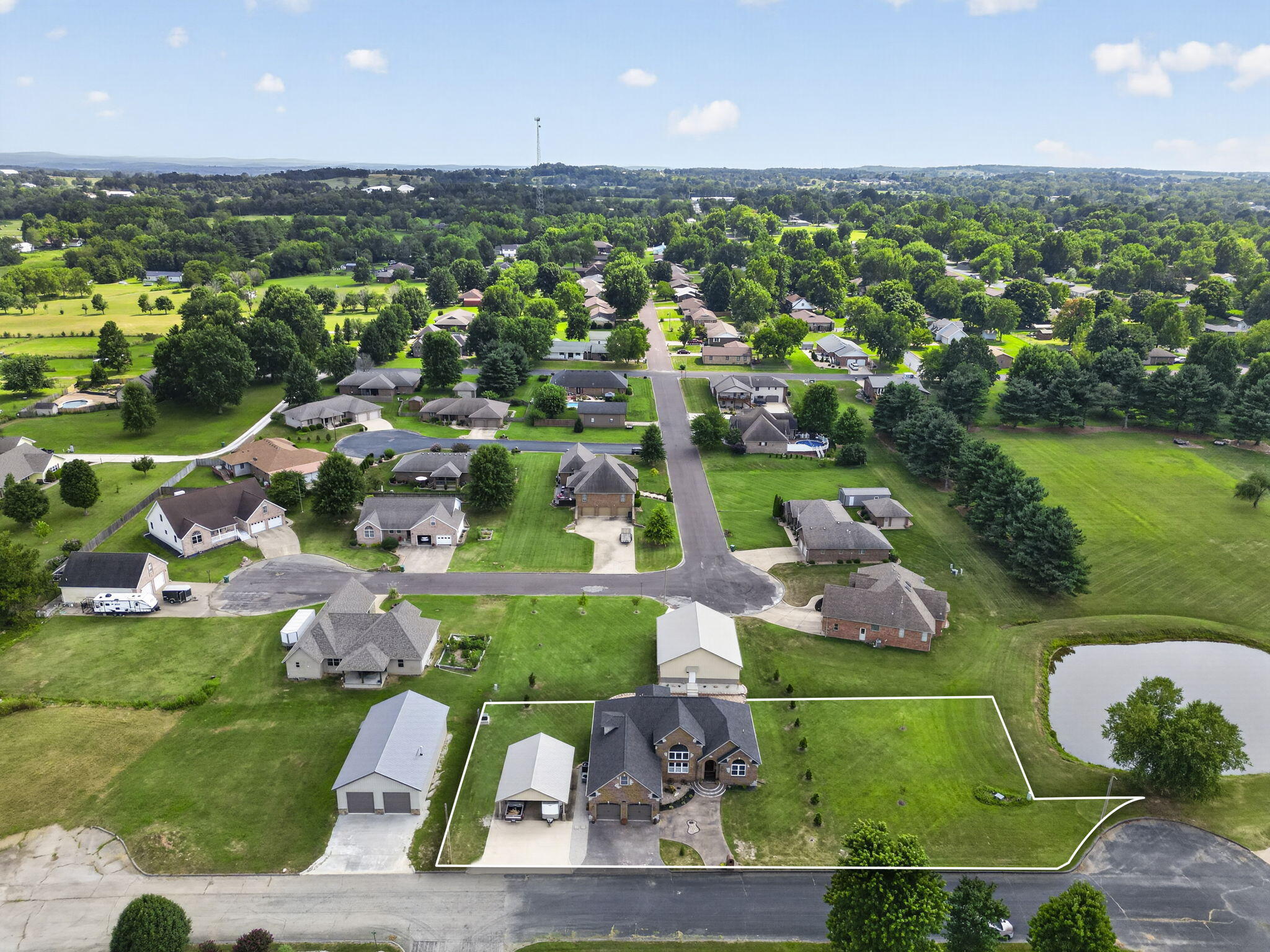 main property photo 33