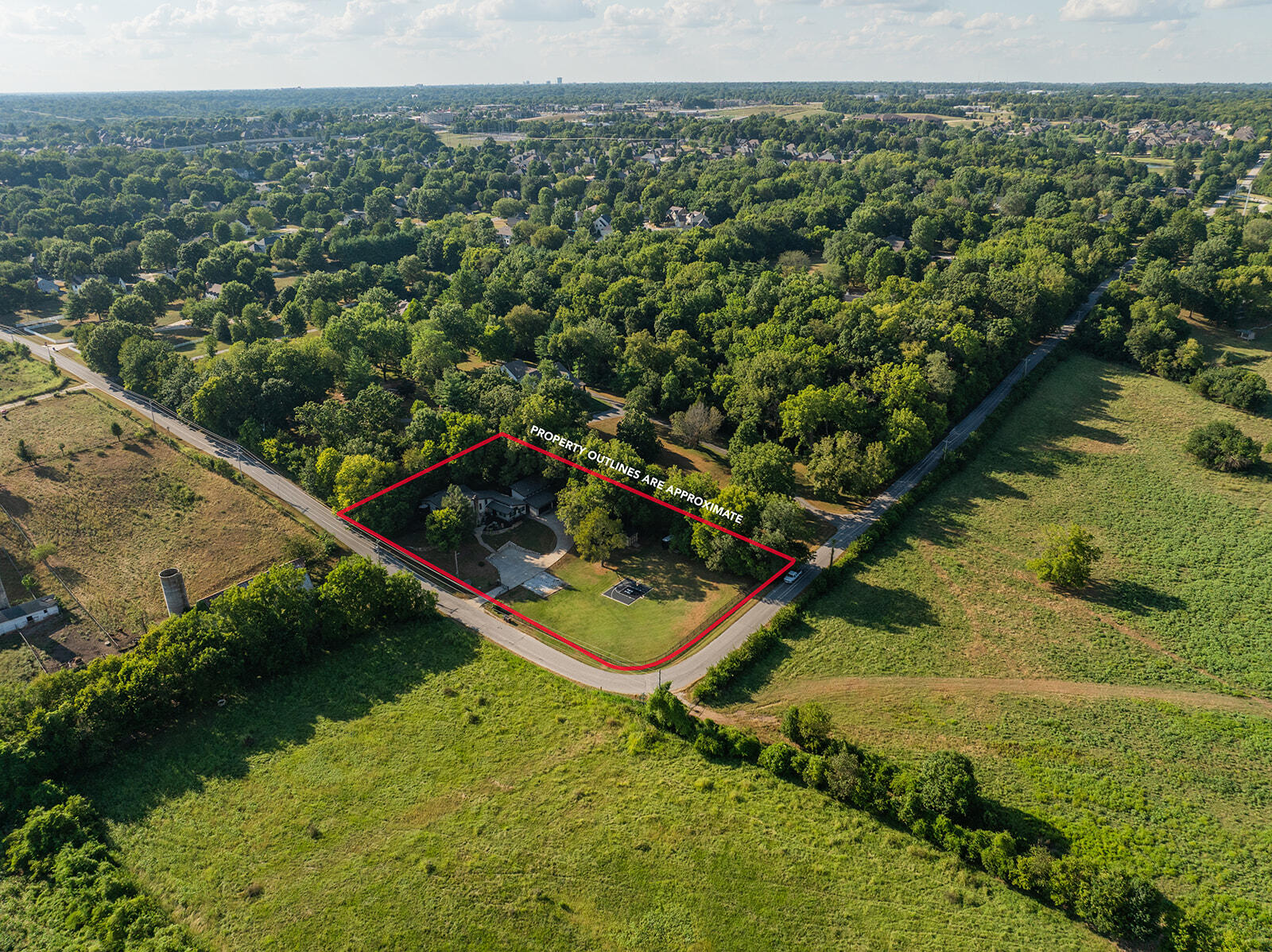 main property photo 3