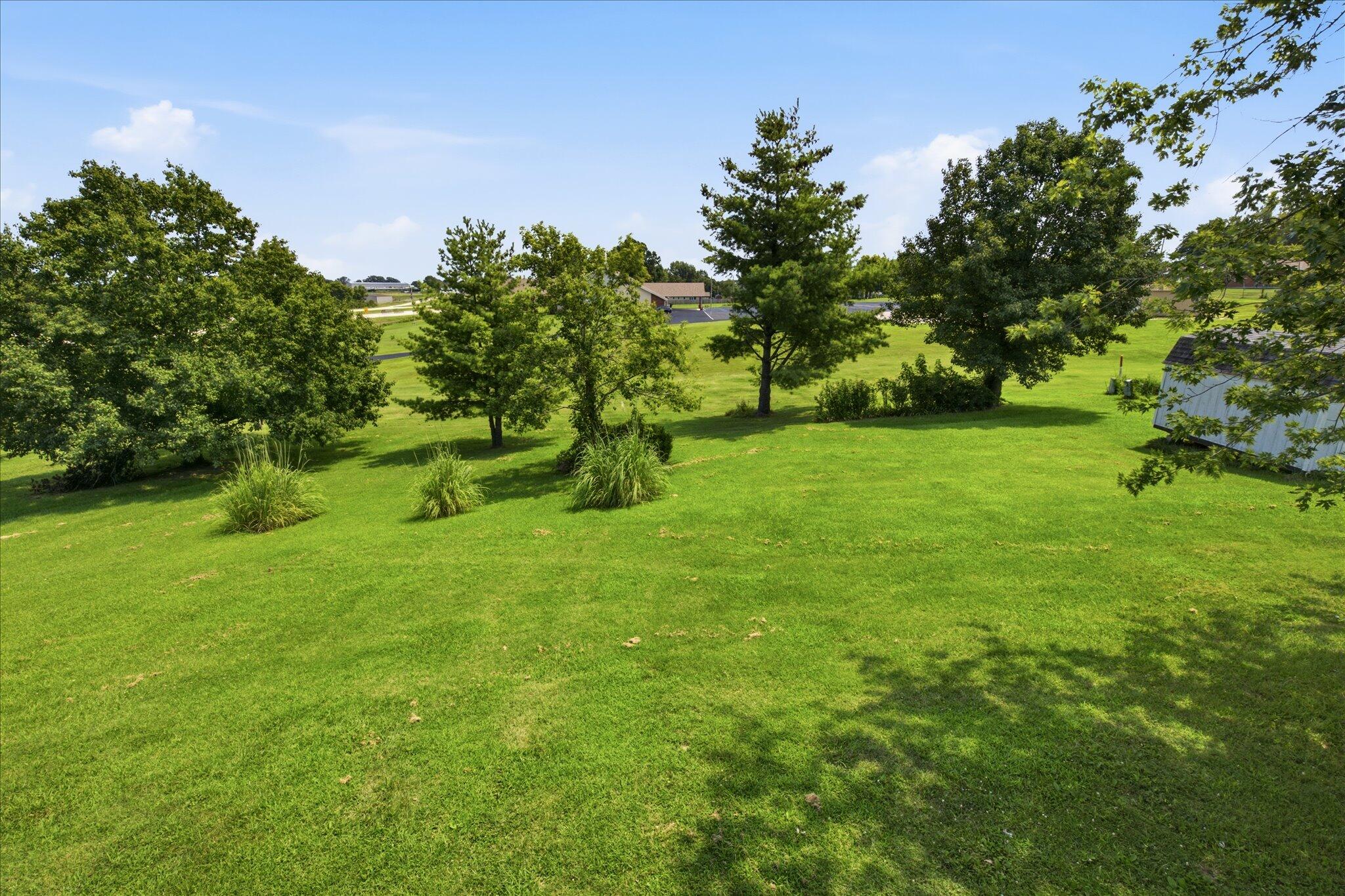 main property photo 16