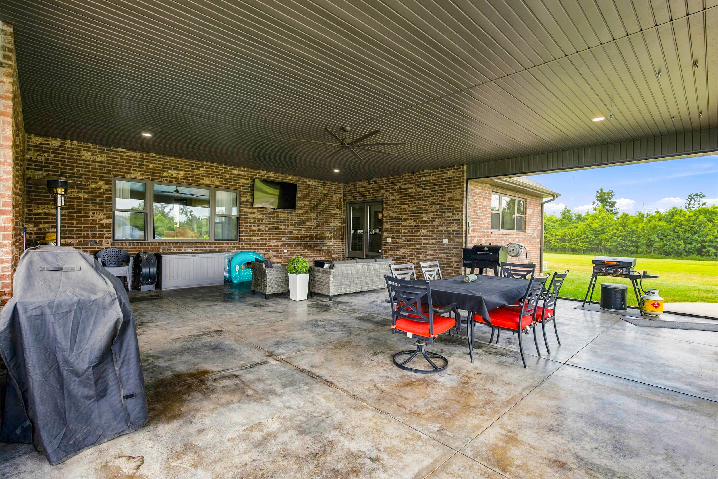 main property photo 68