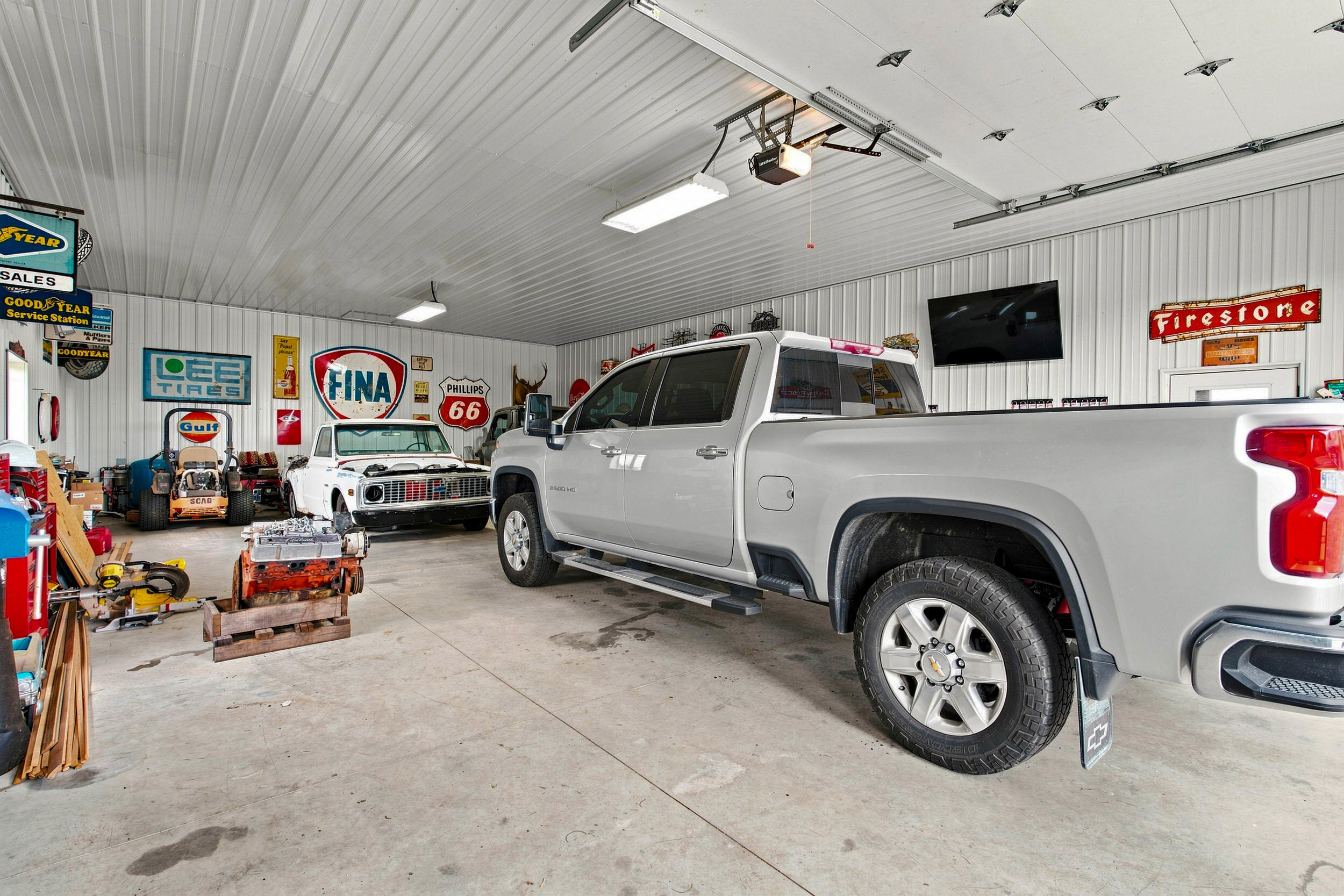 main property photo 86