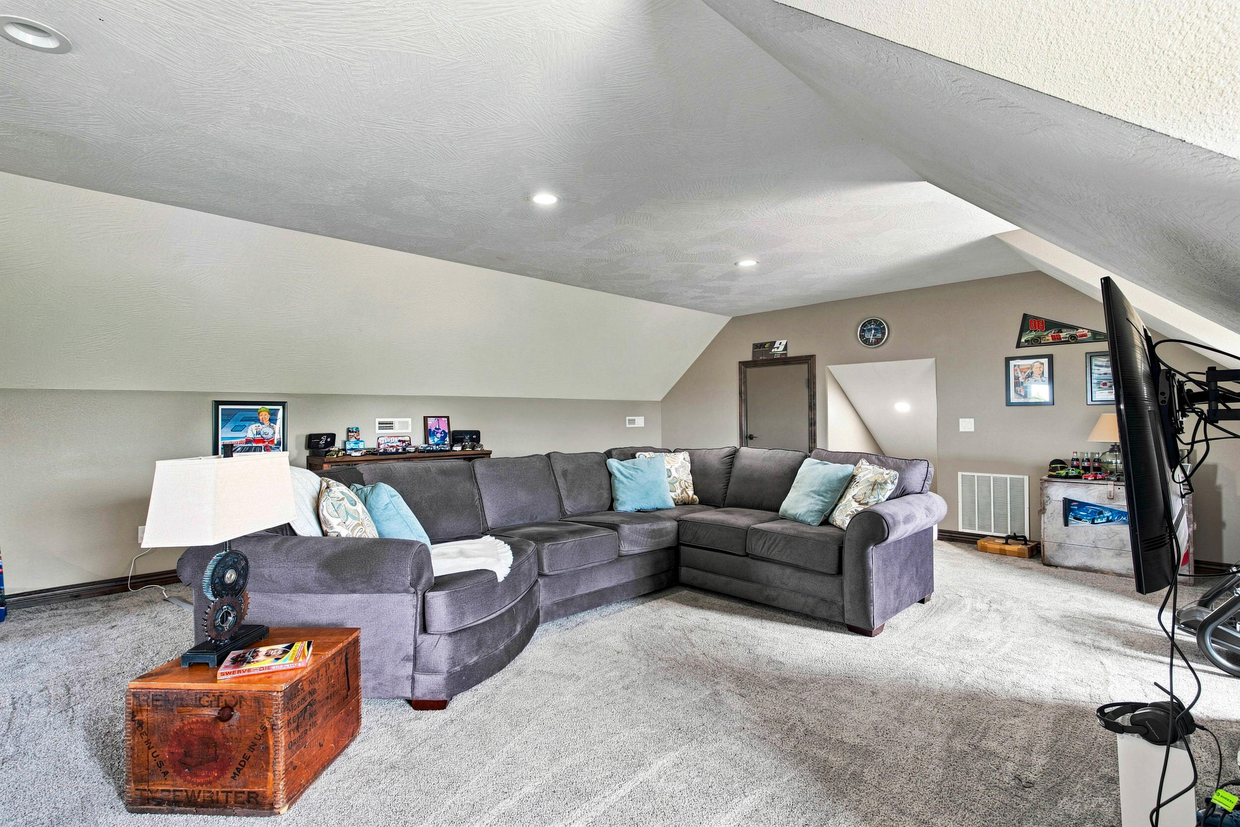main property photo 58