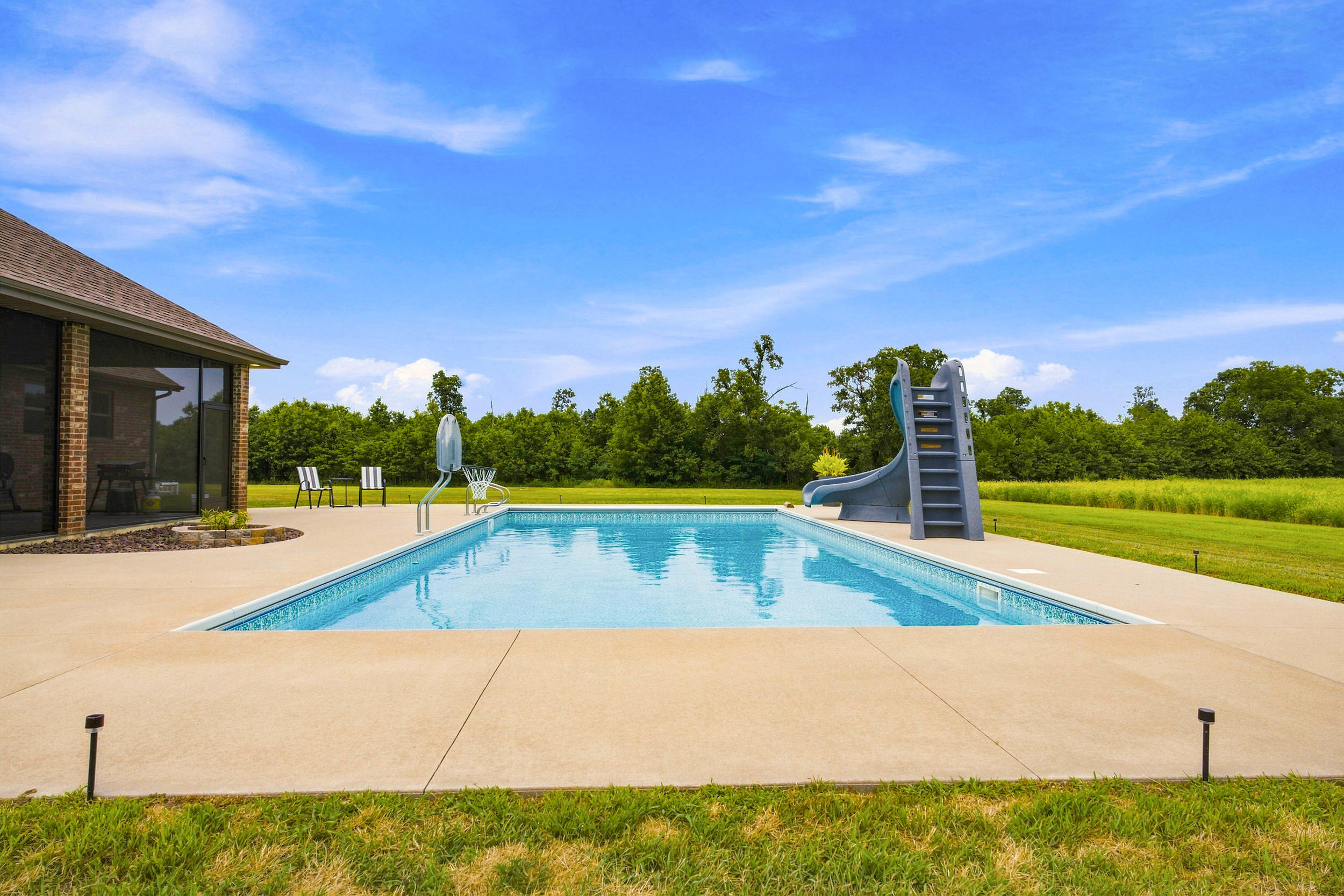 main property photo 74
