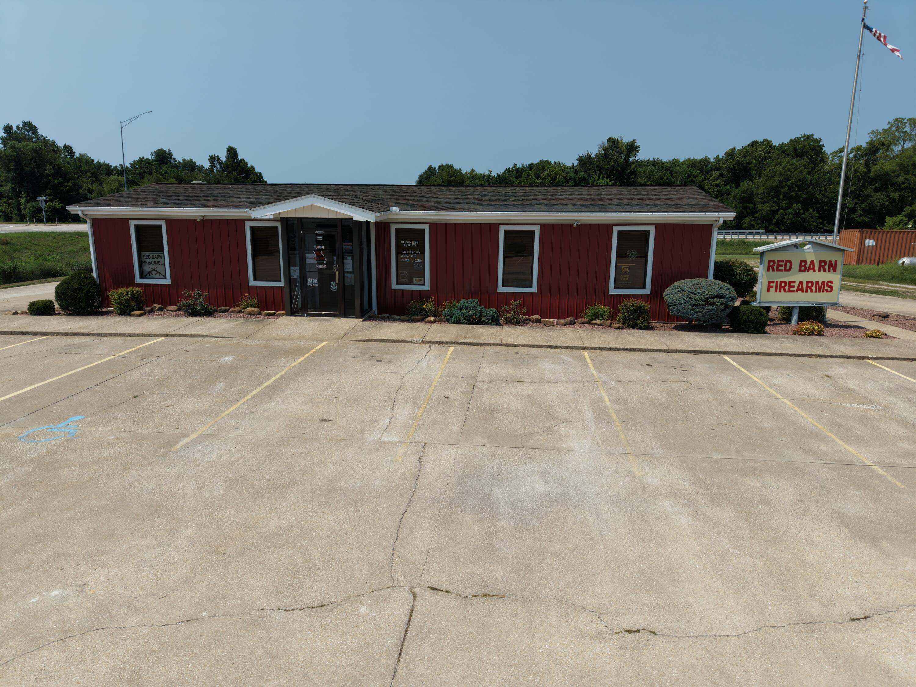 main property photo 33