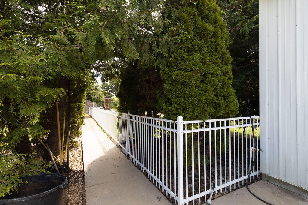 main property photo 48