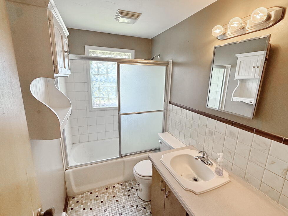 property viewer photo 8