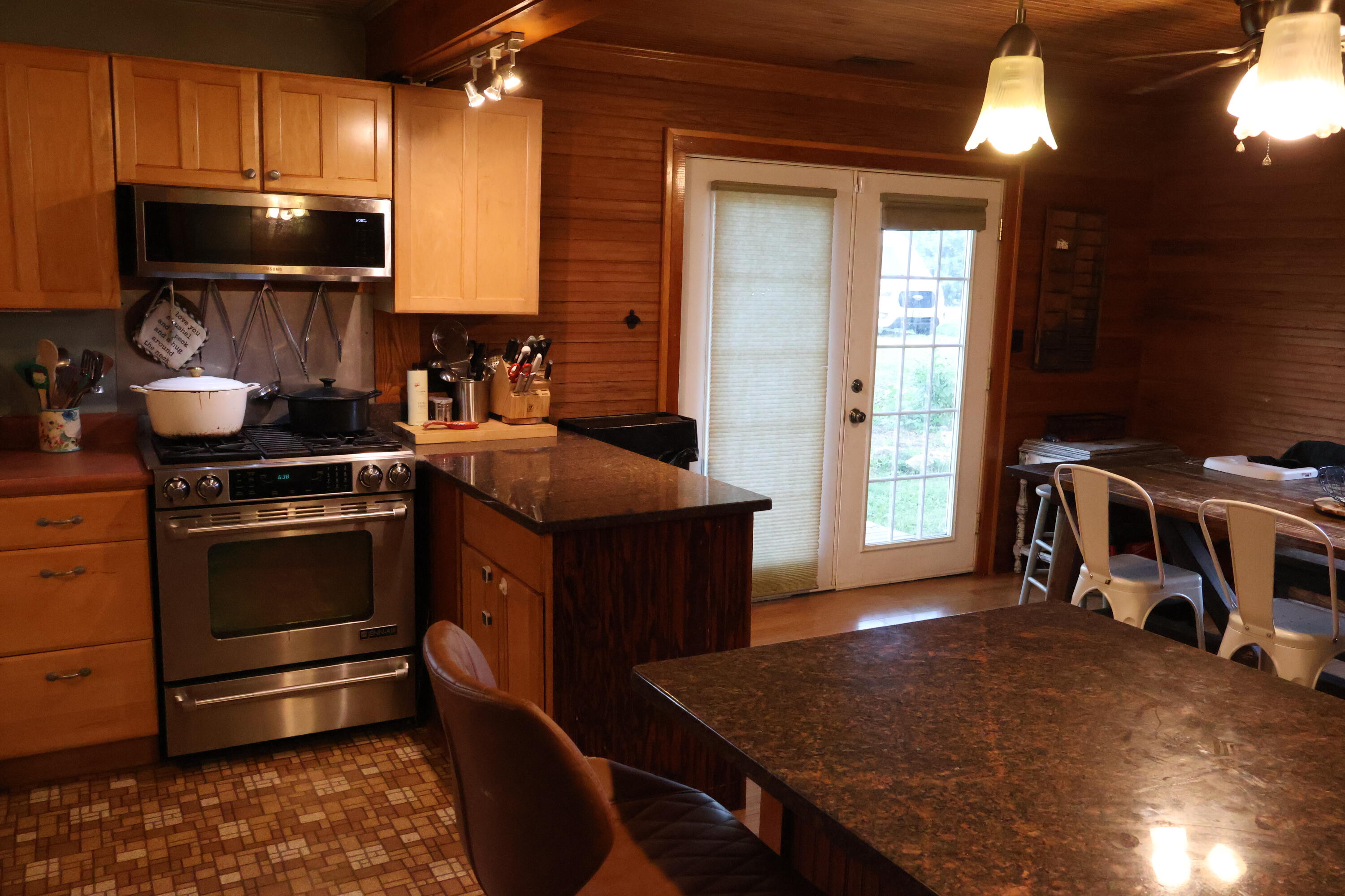 main property photo 33